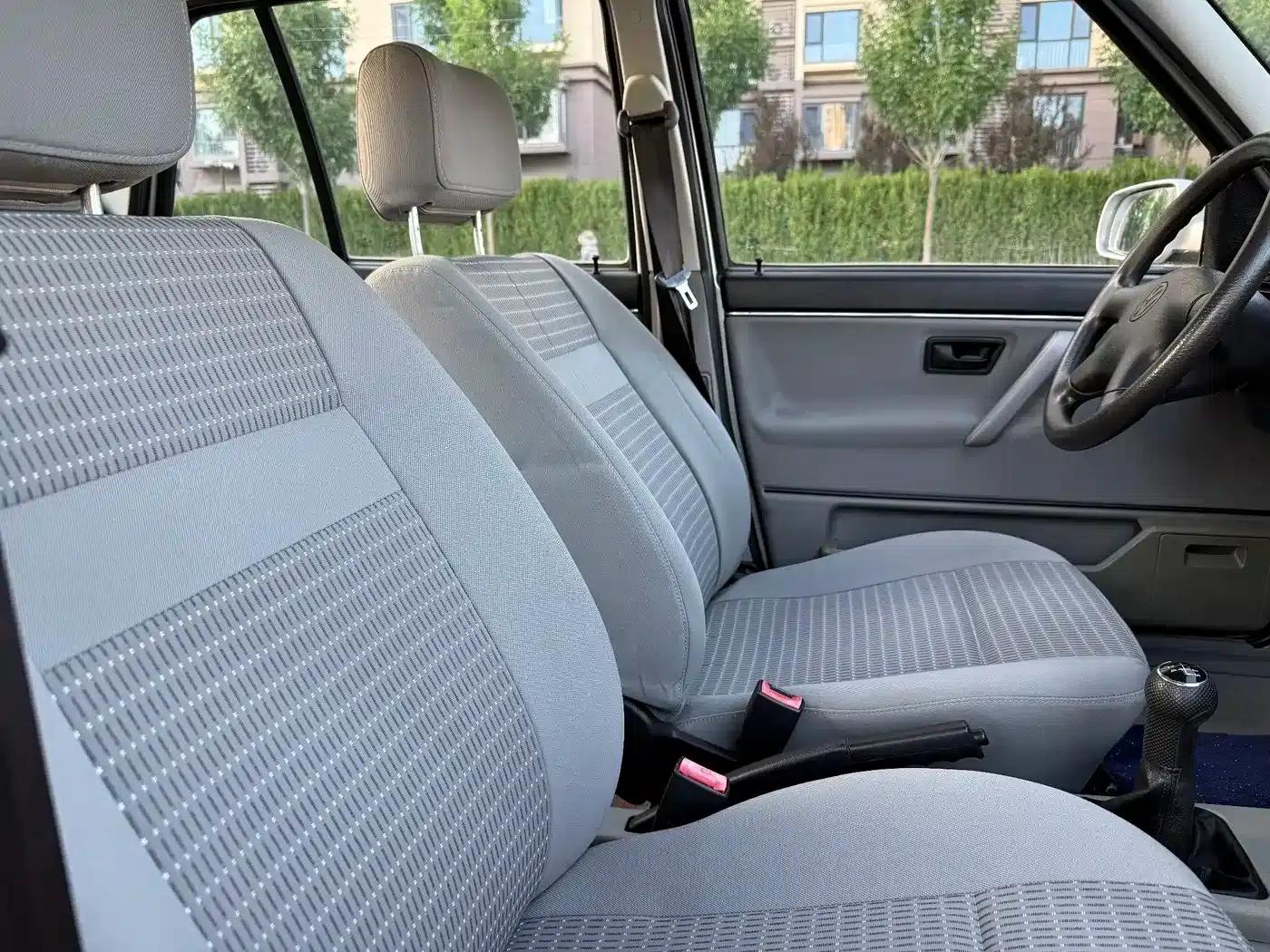 Jetta 2010 1.6L Partner — миниатюра 10