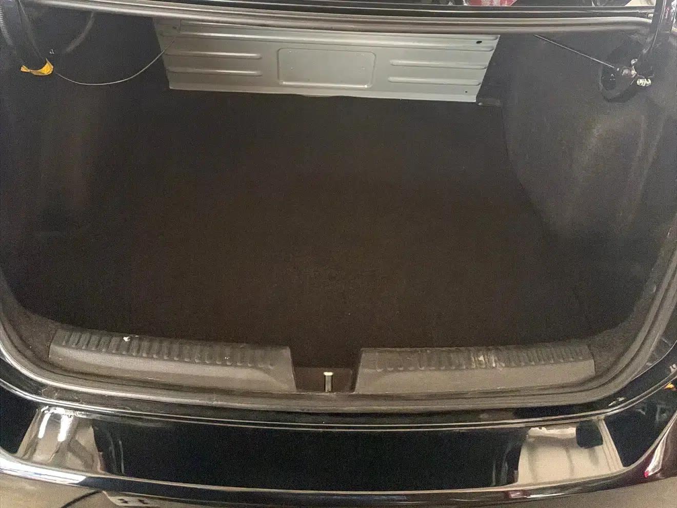 Jetta 2015 Value Edition 1.6L Manual Comfort Model — миниатюра 12