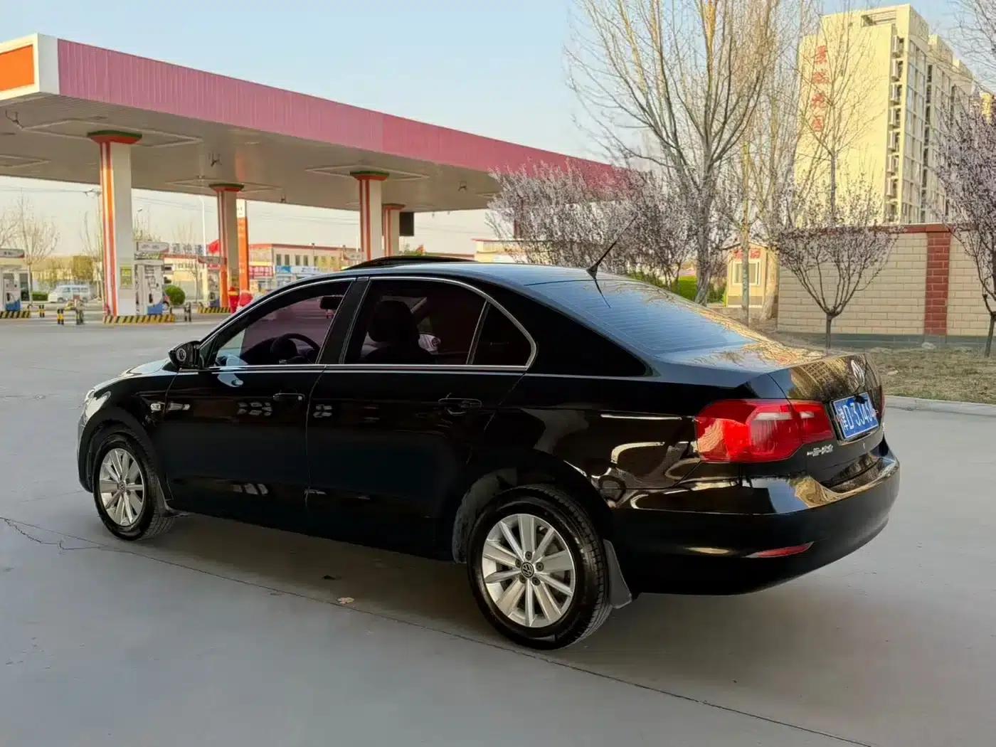 Jetta 2015 Value Edition 1.6L Manual Comfort Model — миниатюра 4