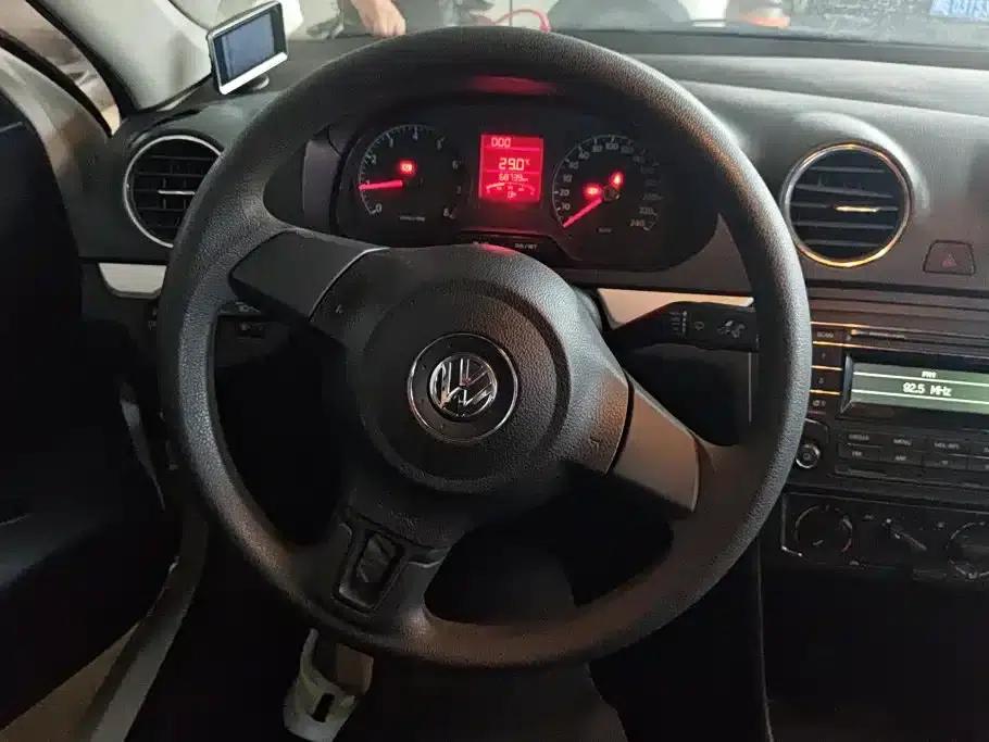 Jetta 2013 1.6L Manual Comfort Model — миниатюра 15