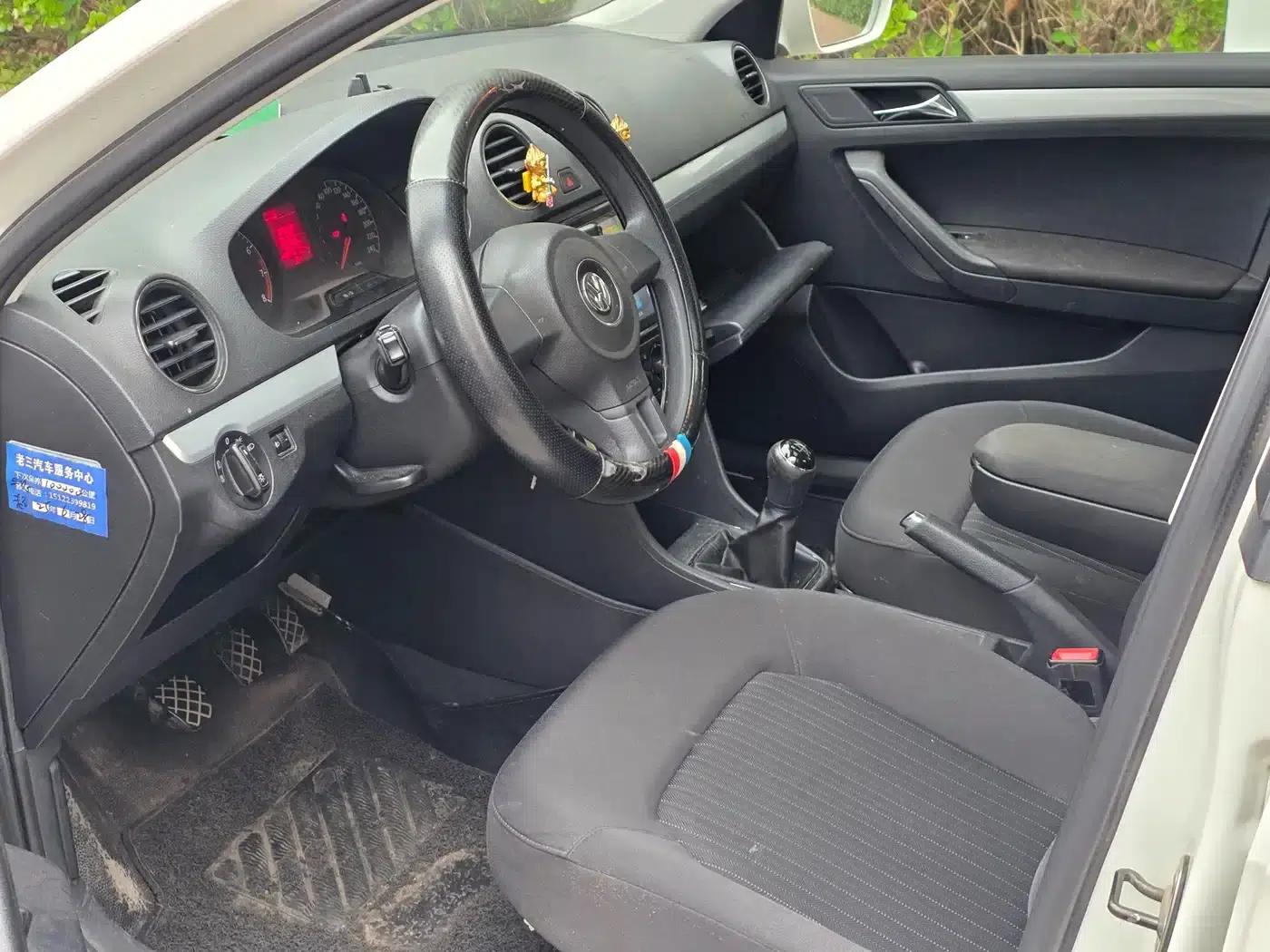 Jetta 2013 1.6L Manual Comfort Model — миниатюра 3