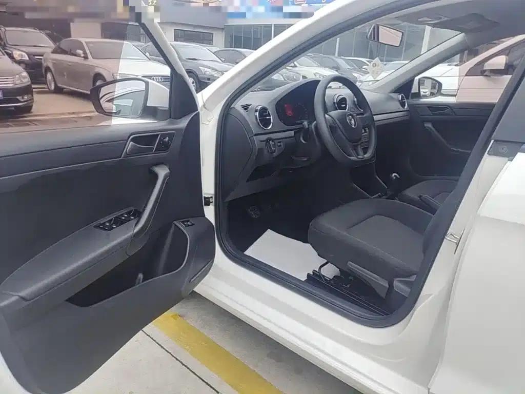 Jetta 2017 1.4L Manual Fashion Edition — миниатюра 16