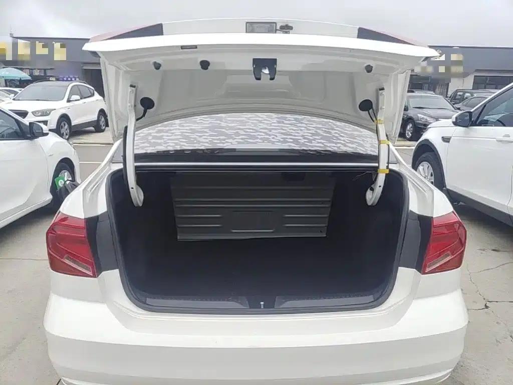 Jetta 2017 1.4L Manual Fashion Edition — миниатюра 19