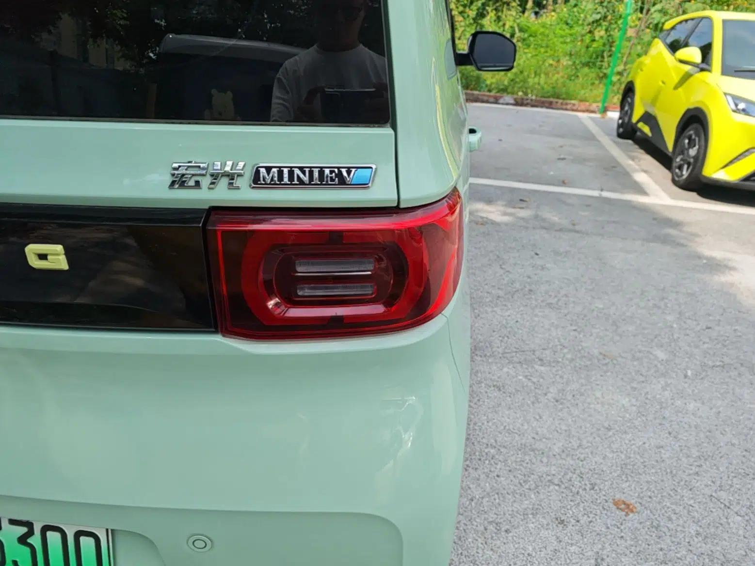 Wuling Hongguang MINIEV 2022 Macaron Fashion Edition Lithium-Nickel-Cobalt-Alpha-oxide — миниатюра 9