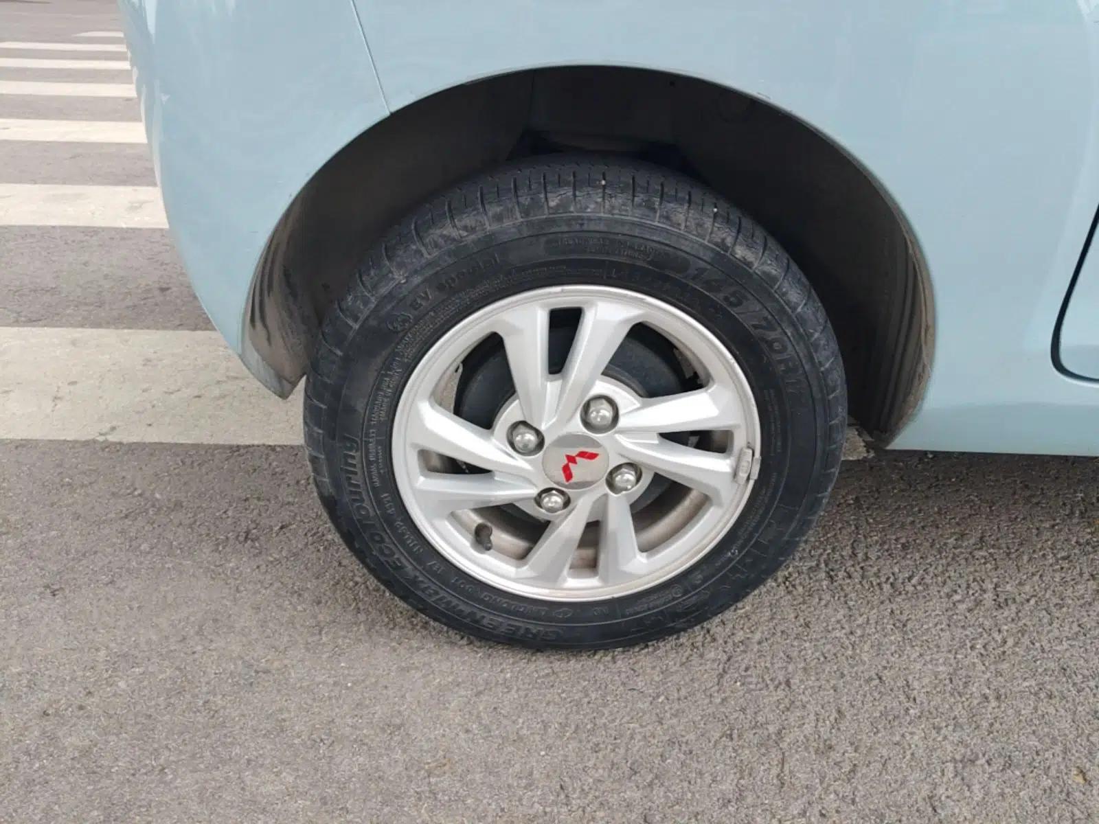 Wuling Hongguang MINIEV 2020 Enjoyment Model Lithium Iron Phosphate — миниатюра 11