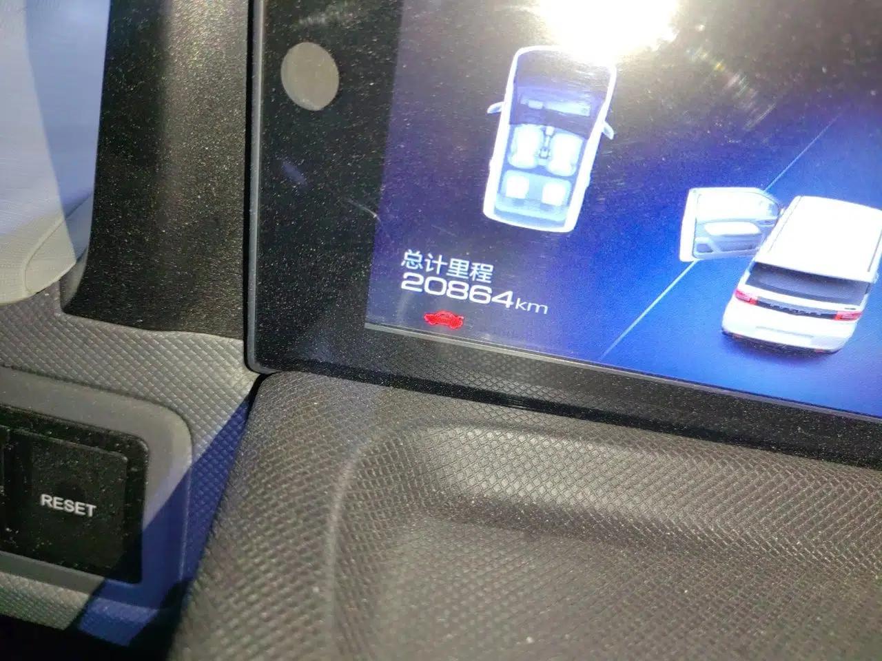 Wuling Hongguang MINIEV 2021 Macaron Premium Model – Lithium Iron Phosphate — миниатюра 12