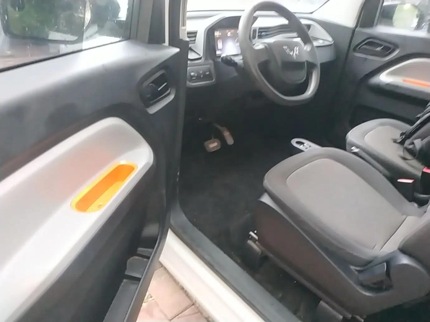 Wuling Hongguang MINIEV 2020 Enjoyment Model Lithium Iron Phosphate — миниатюра 18