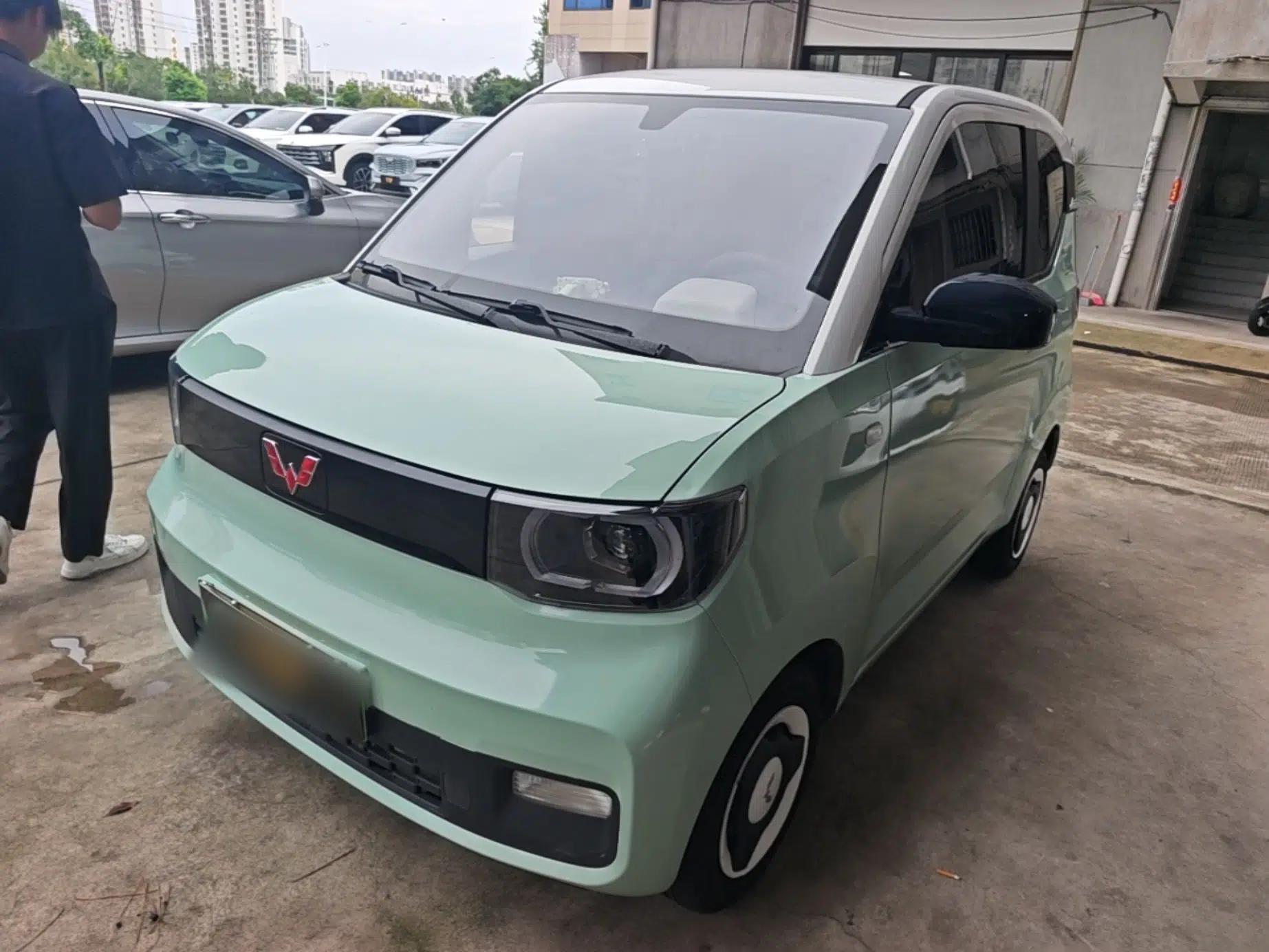 Wuling Hongguang MINIEV 2021 Macaron Premium Model – Lithium Iron Phosphate — миниатюра 1