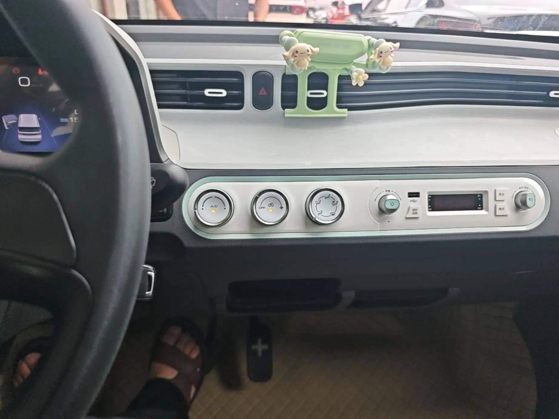 Wuling Hongguang MINIEV 2021 Macaron Premium Model – Lithium Iron Phosphate — миниатюра 15