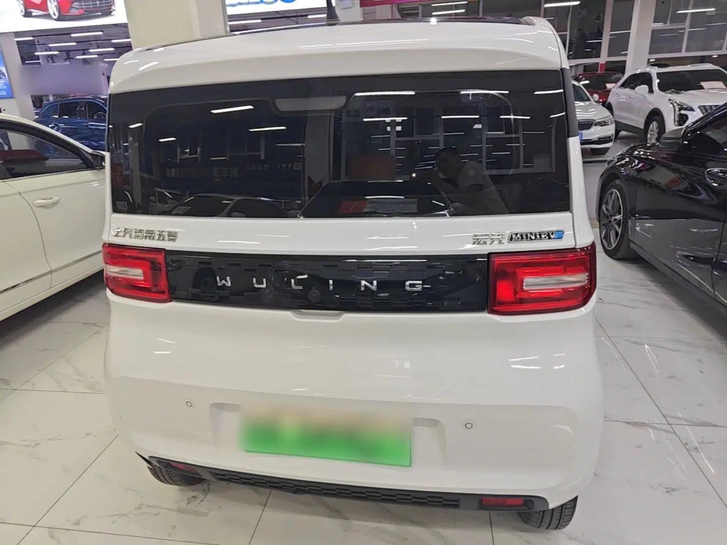 Wuling Hongguang MINIEV 2022 Easy Version Lithium Iron Phosphate — миниатюра 5