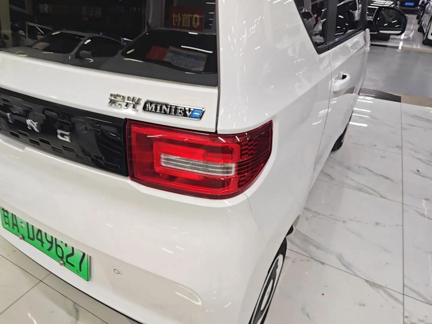Wuling Hongguang MINIEV 2022 Easy Version Lithium Iron Phosphate — миниатюра 9