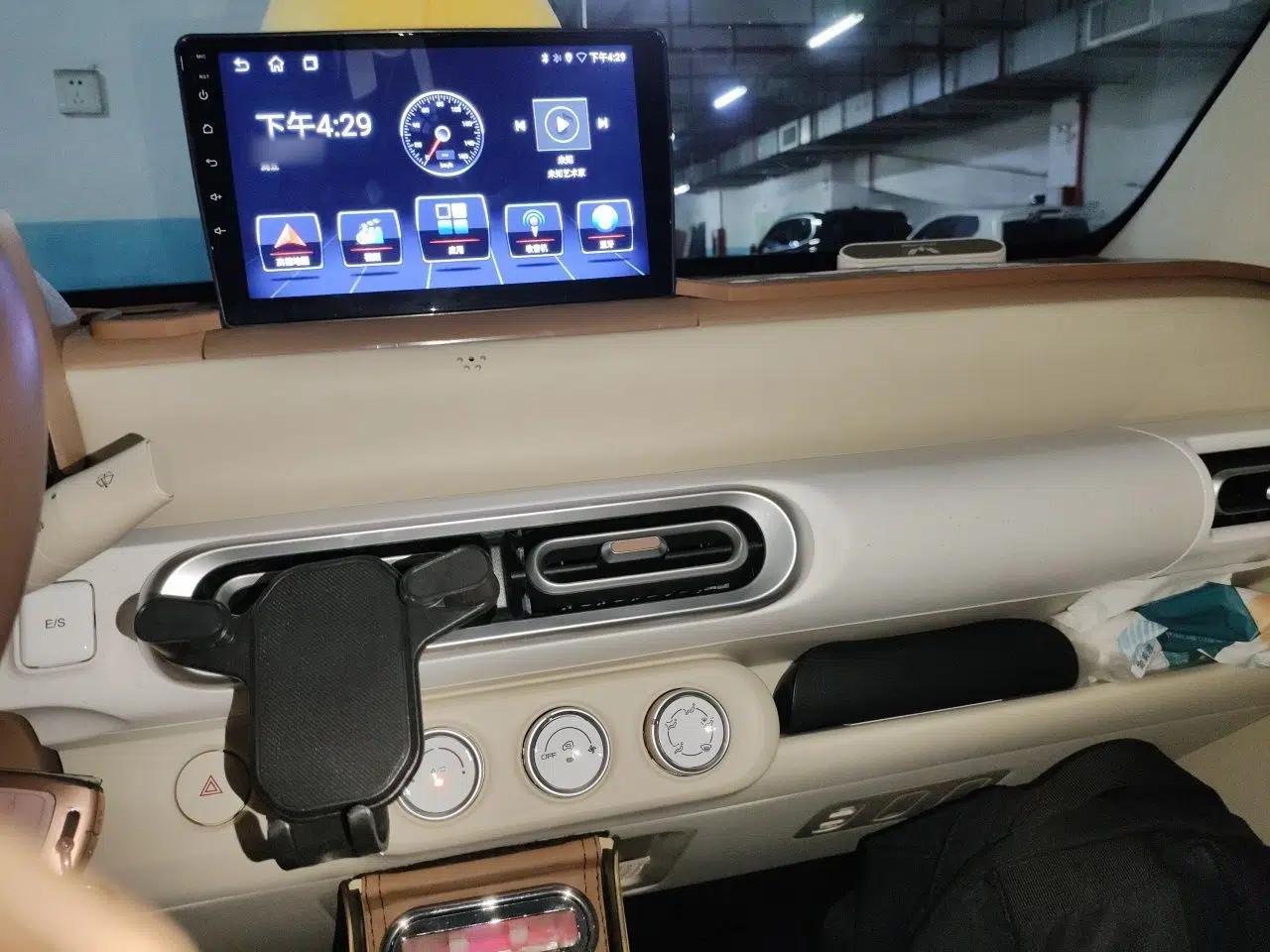 Wuling Hongguang MINIEV 2024 3rd Generation 215km Youth Edition — миниатюра 12