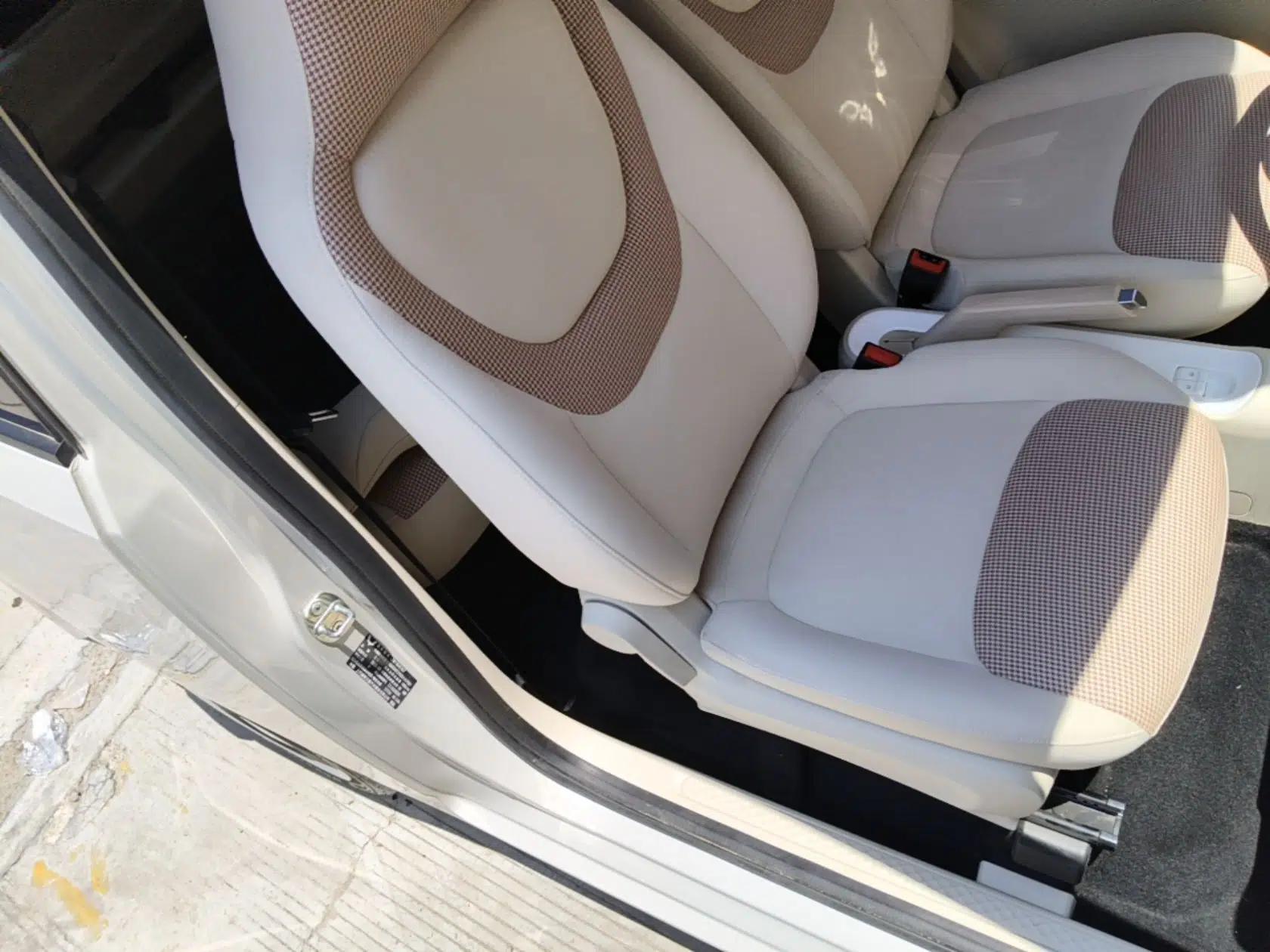 Wuling Hongguang MINIEV 2024 3rd Generation 215km Youth Edition — миниатюра 19