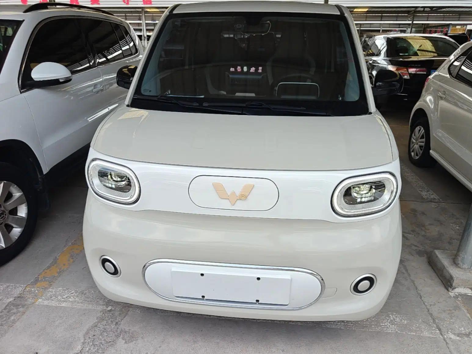 Wuling Hongguang MINIEV 2024 3rd Generation 215km Youth Edition — миниатюра 2