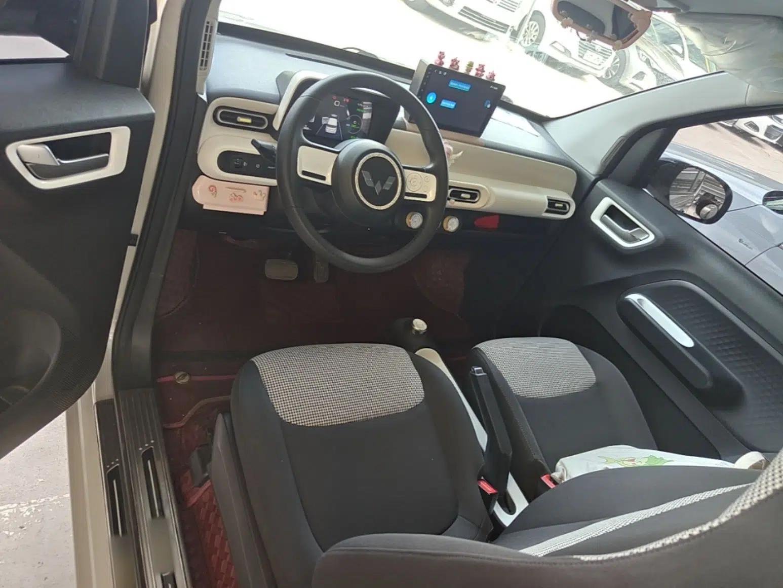Wuling Hongguang MINIEV 2024 3rd Generation 215km Youth Edition — миниатюра 12