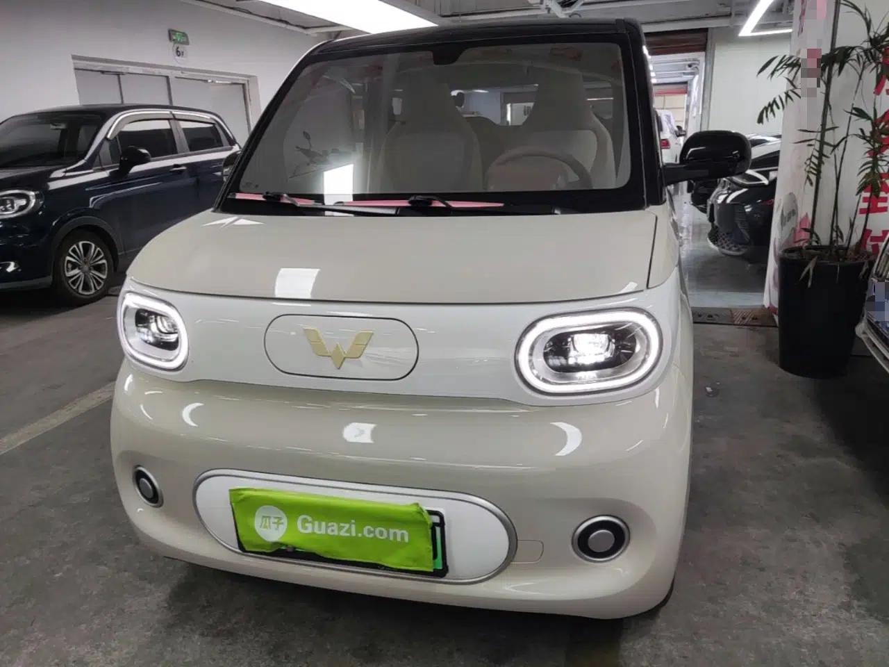 Wuling Hongguang MINIEV 2024 3rd Generation 215km Youth Edition — миниатюра 2