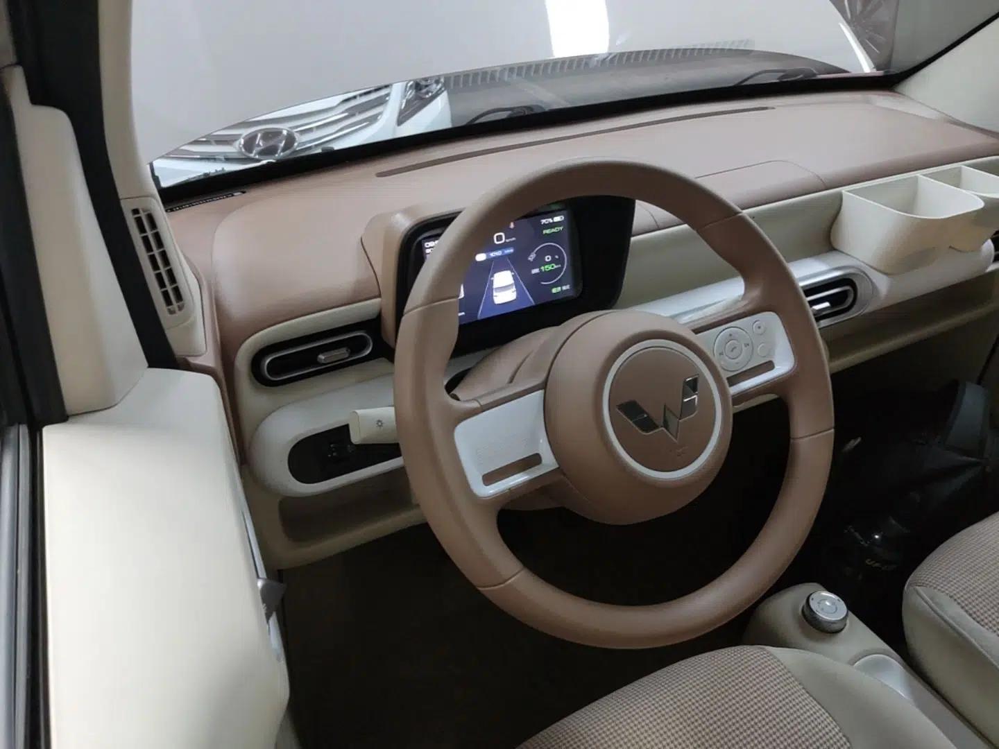 Wuling Hongguang MINIEV 2024 3rd Generation 215km Youth Edition — миниатюра 13