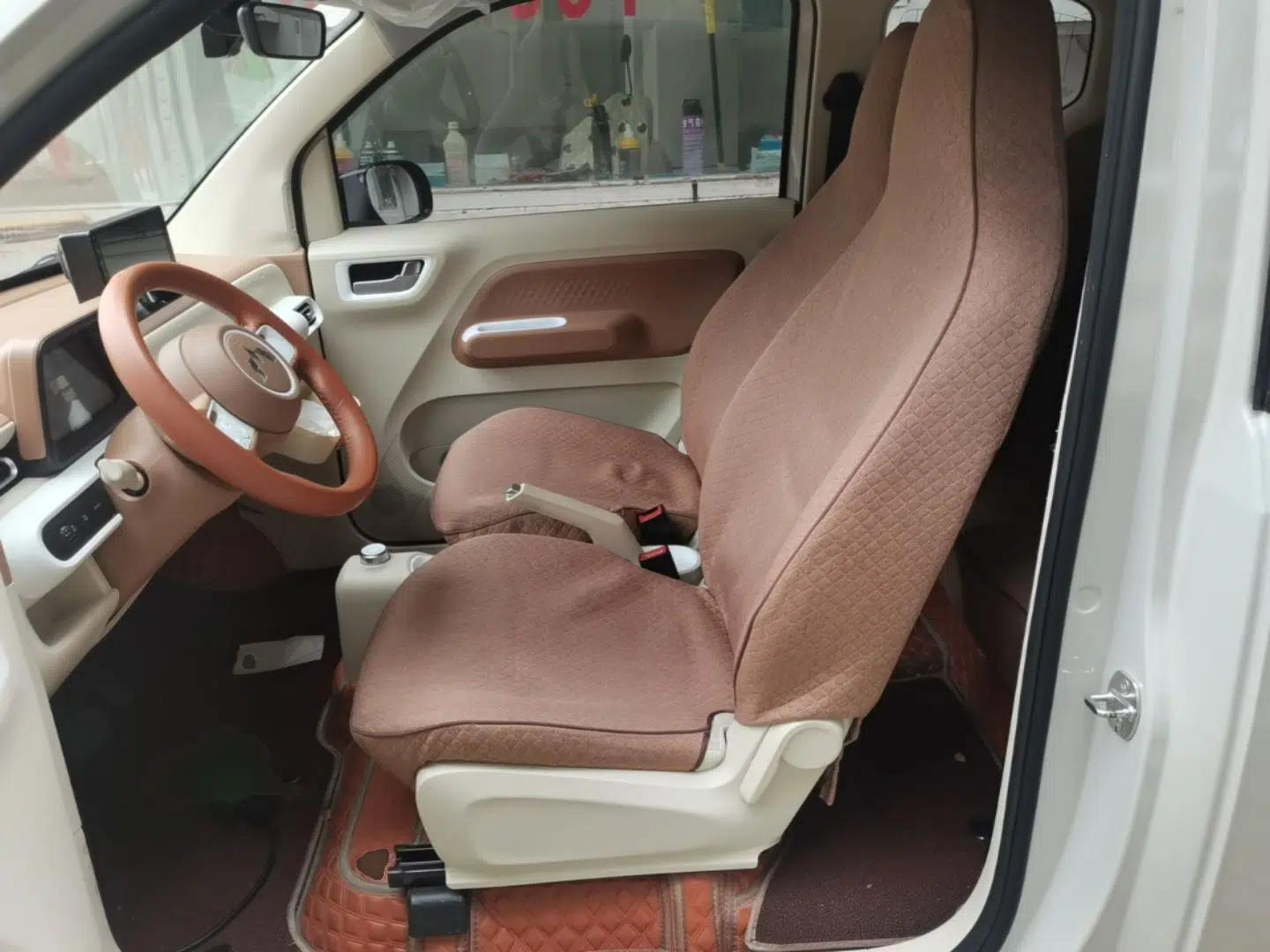 Wuling Hongguang MINIEV 2024 3rd Generation 215km Youth Edition — миниатюра 17