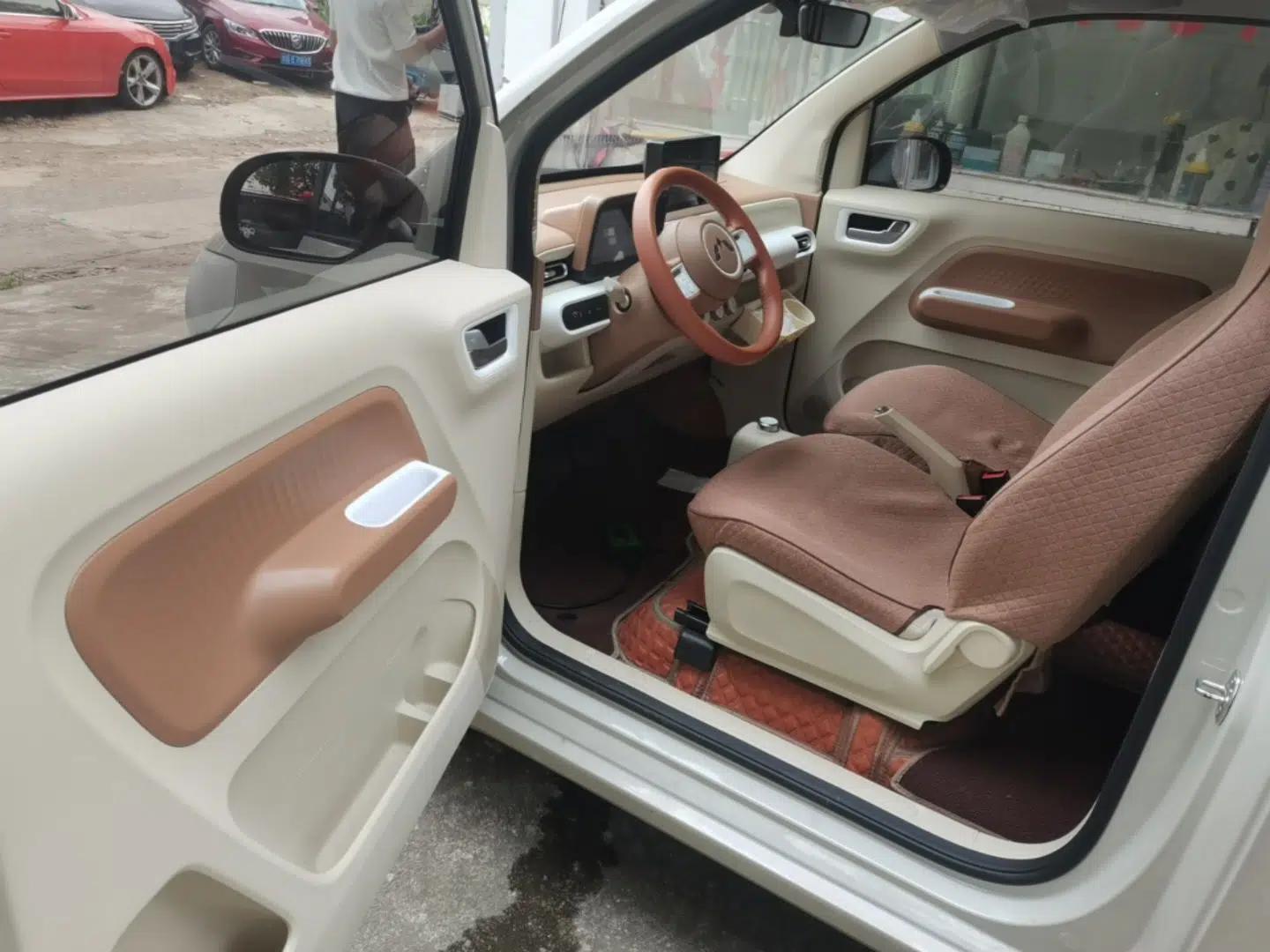 Wuling Hongguang MINIEV 2024 3rd Generation 215km Youth Edition — миниатюра 18