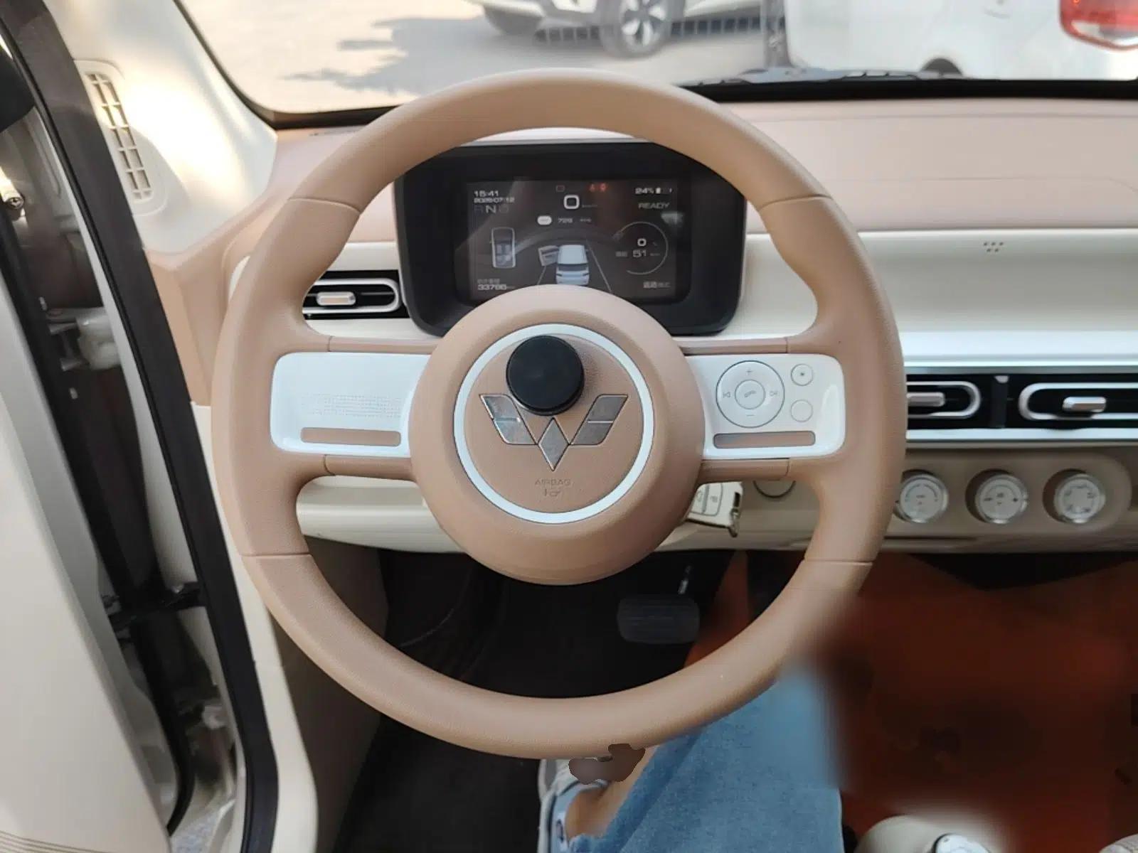 Wuling Hongguang MINIEV 2024 3rd Generation 215km Youth Edition — миниатюра 13