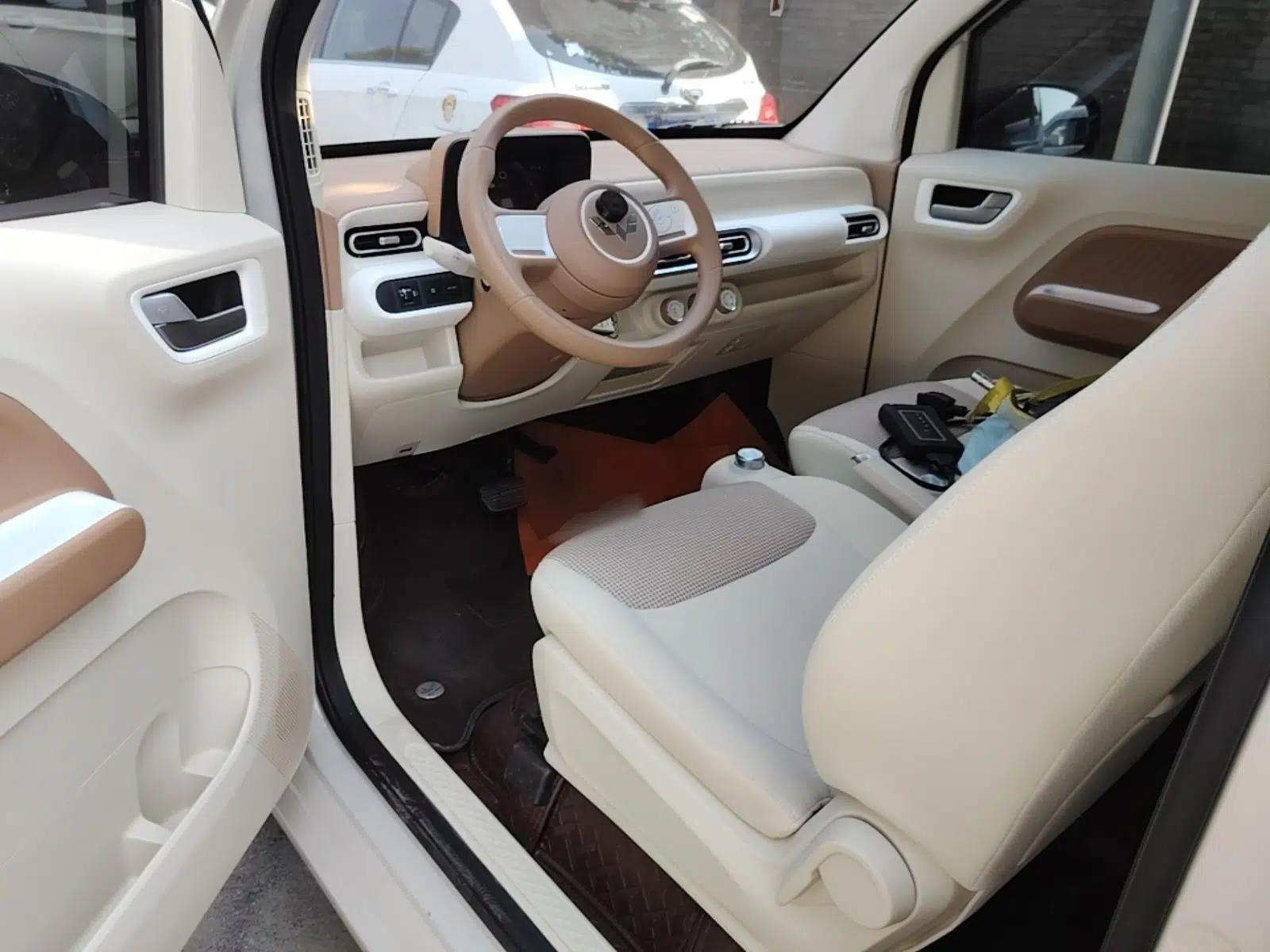 Wuling Hongguang MINIEV 2024 3rd Generation 215km Youth Edition — миниатюра 17