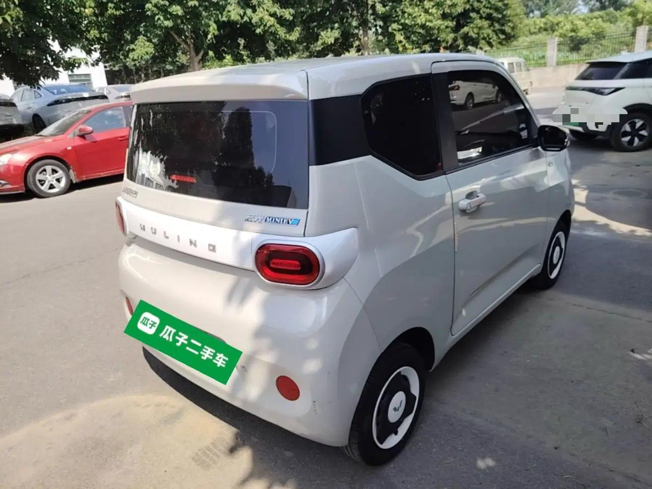 Wuling Hongguang MINIEV 2024 3rd Generation 215km Youth Edition — миниатюра 6