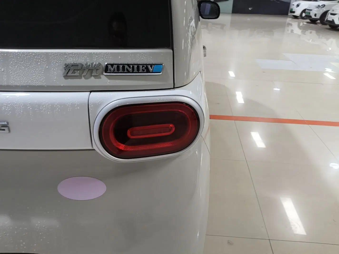 Wuling Hongguang MINIEV 2024 3rd Generation 215km Youth Edition — миниатюра 9