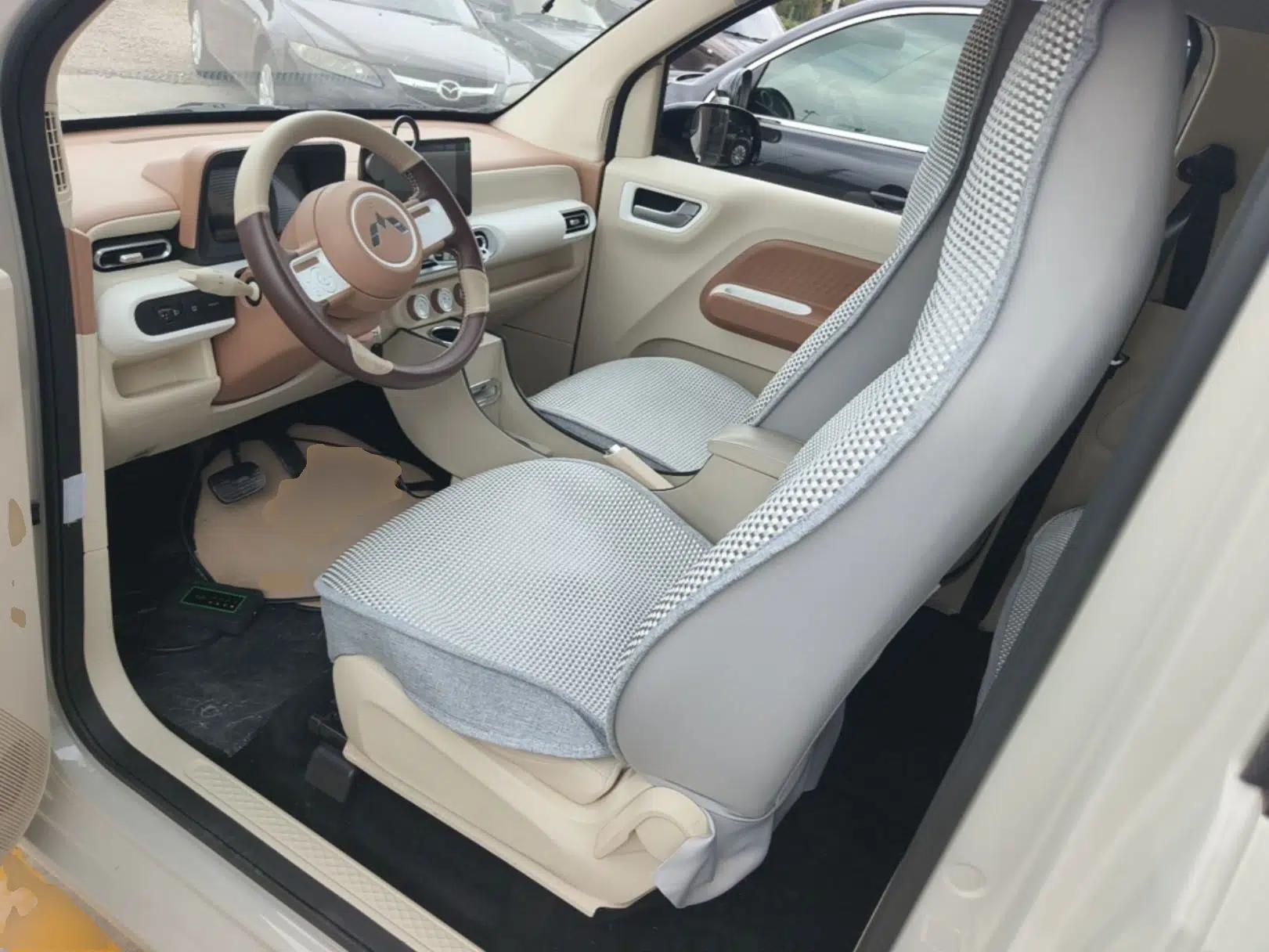 Wuling Hongguang MINIEV 2024 3rd Generation 215km Advanced Version — миниатюра 22