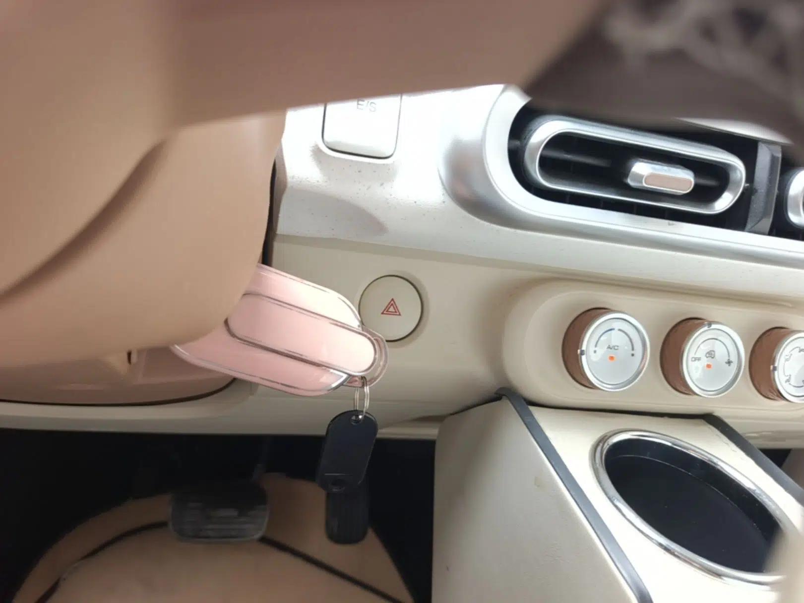 Wuling Hongguang MINIEV 2024 3rd Generation 215km Advanced Version — миниатюра 28