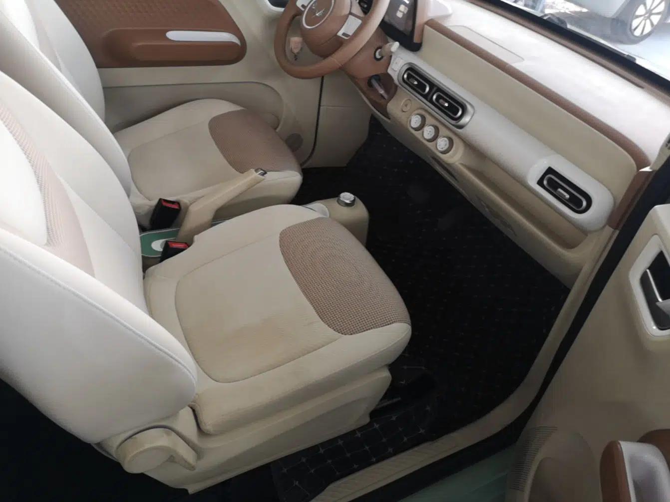 Wuling Hongguang MINIEV 2024 3rd Generation 215km Youth Edition — миниатюра 19