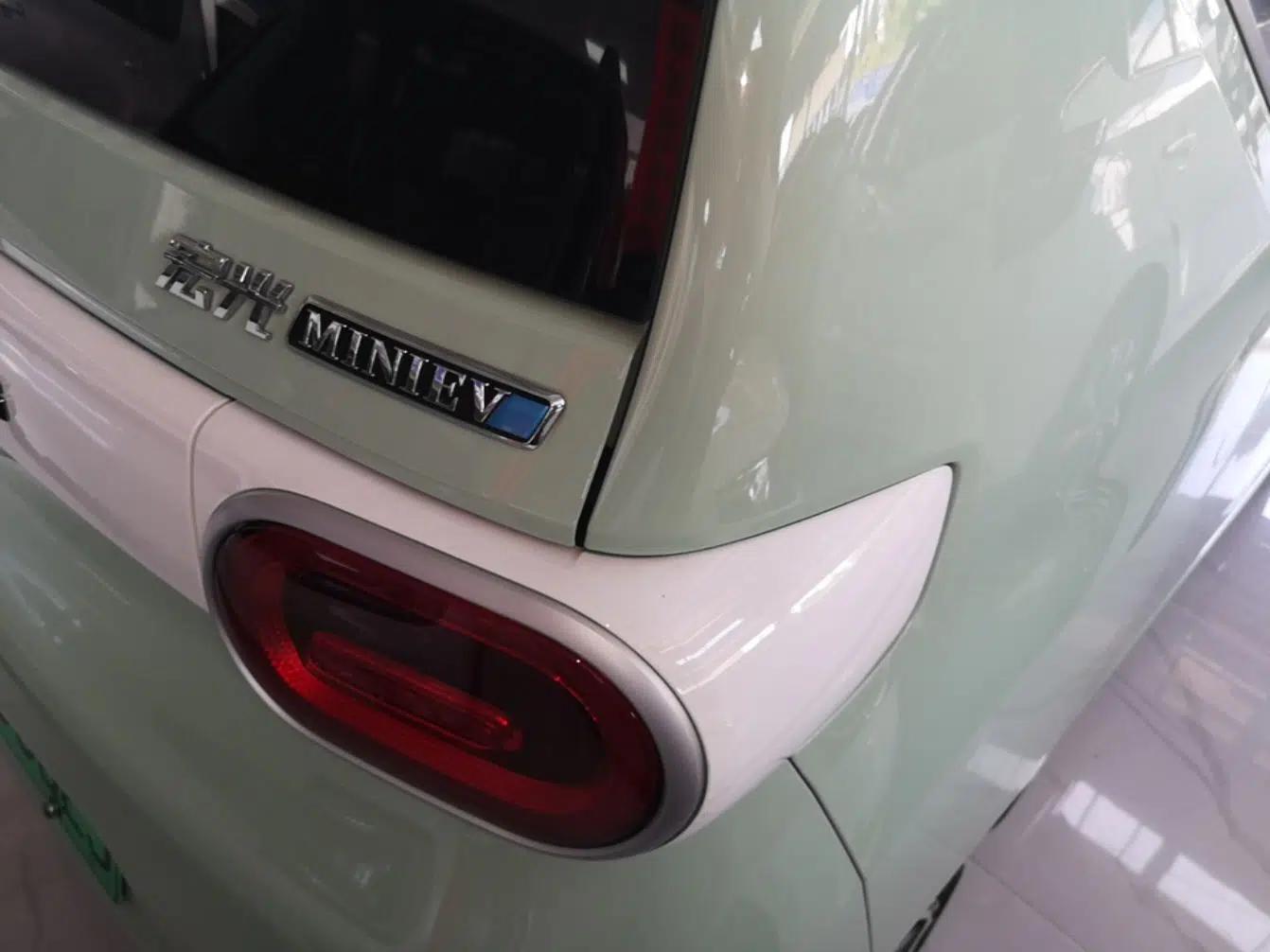 Wuling Hongguang MINIEV 2024 3rd Generation 215km Youth Edition — миниатюра 9