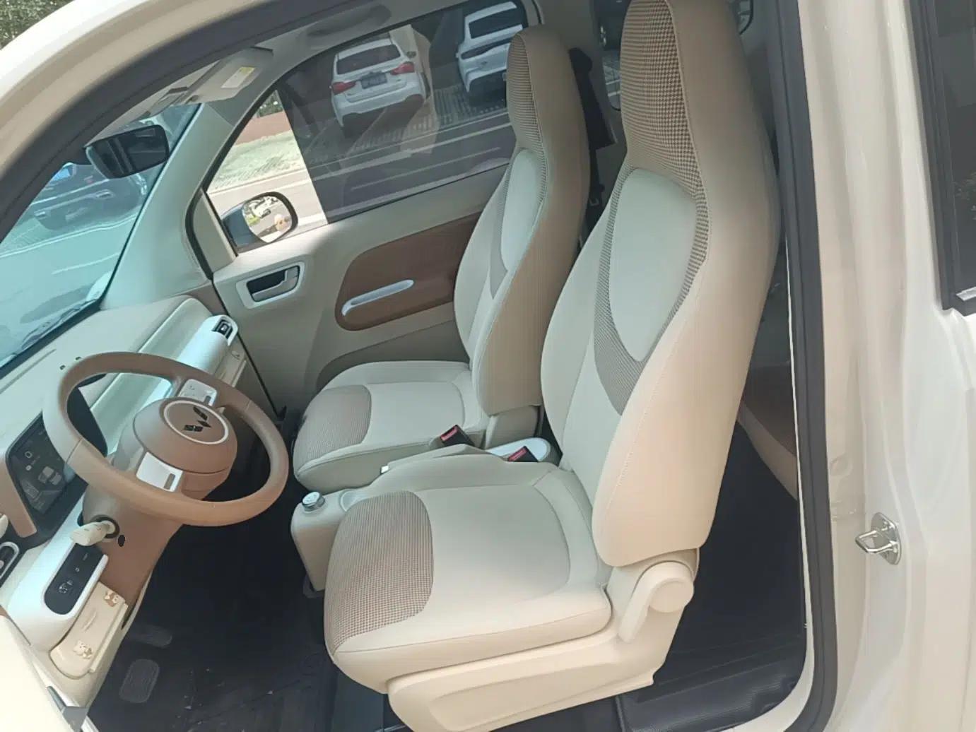 Wuling Hongguang MINIEV 2024 3rd Generation 215km Youth Edition — миниатюра 17