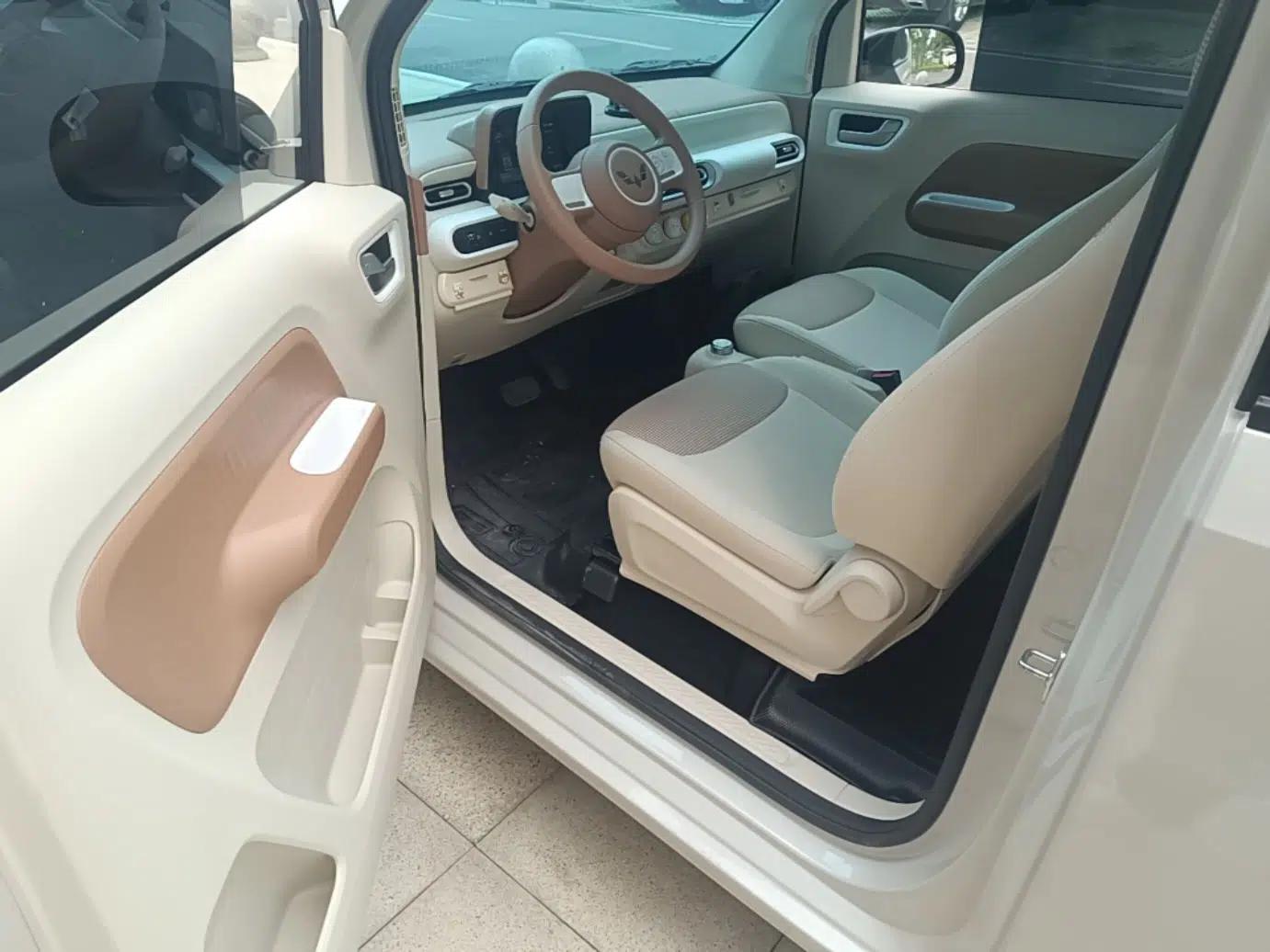 Wuling Hongguang MINIEV 2024 3rd Generation 215km Youth Edition — миниатюра 18
