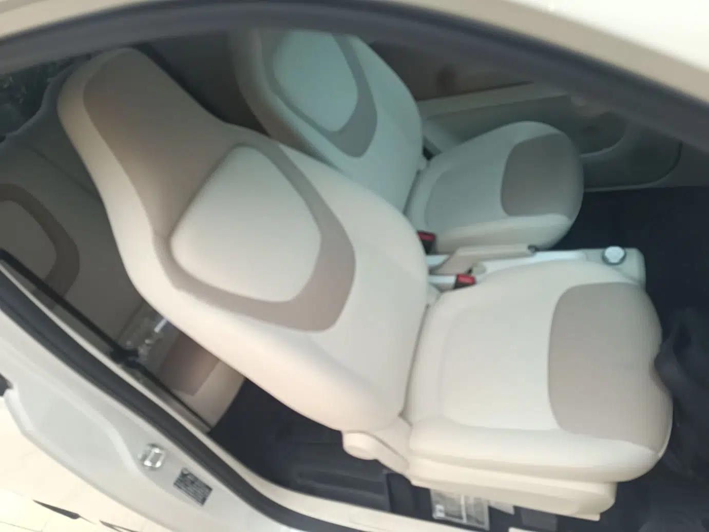Wuling Hongguang MINIEV 2024 3rd Generation 215km Youth Edition — миниатюра 19