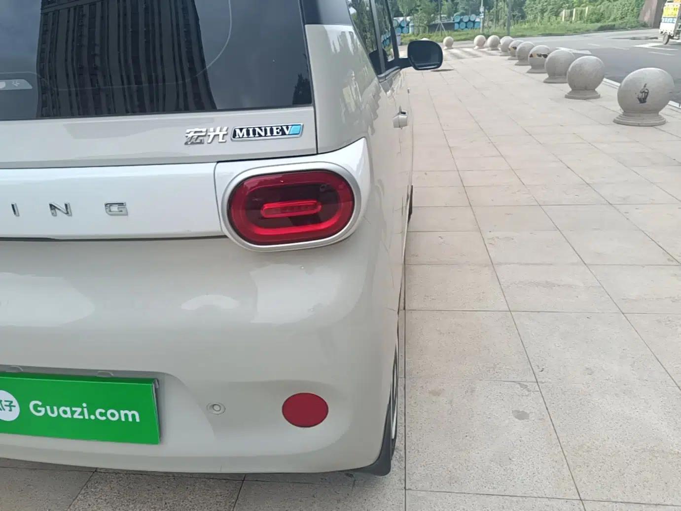 Wuling Hongguang MINIEV 2024 3rd Generation 215km Youth Edition — миниатюра 9