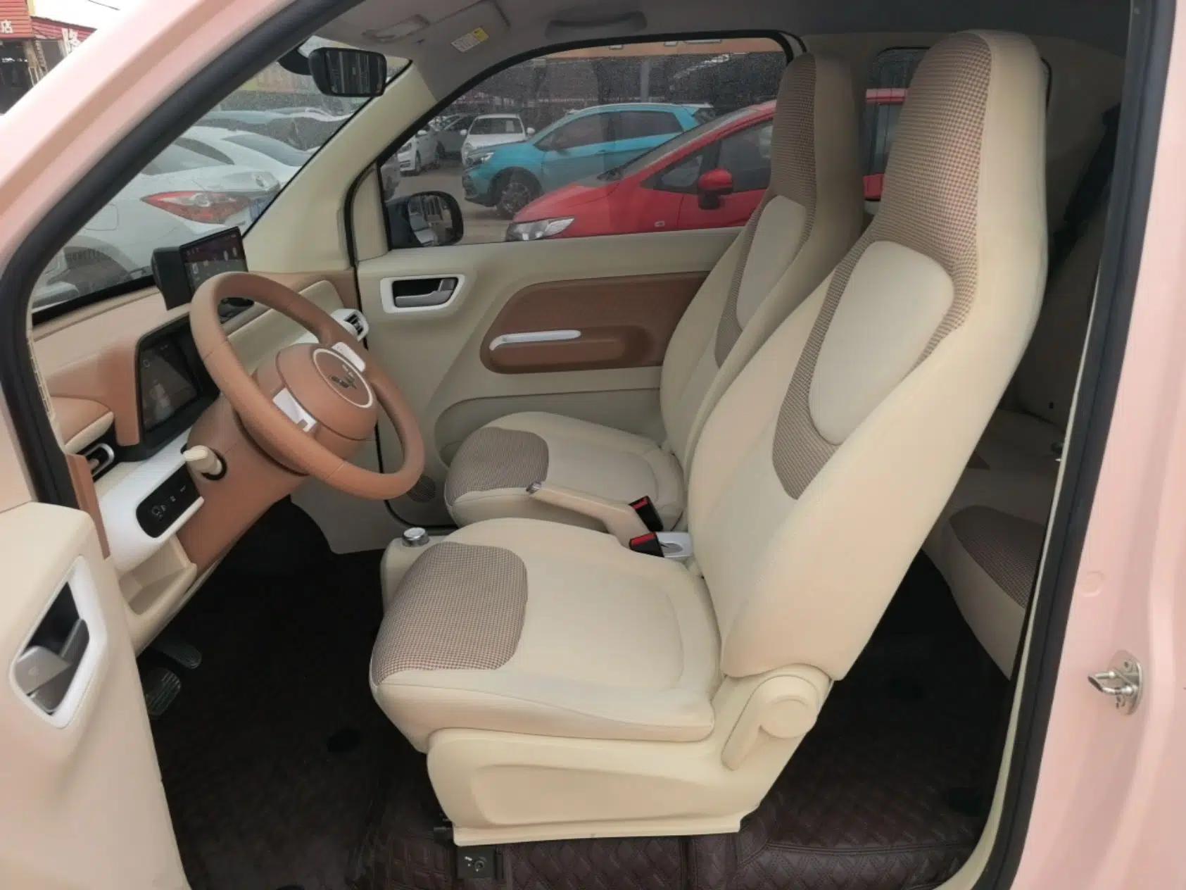 Wuling Hongguang MINIEV 2024 3rd Generation 215km Youth Edition — миниатюра 22