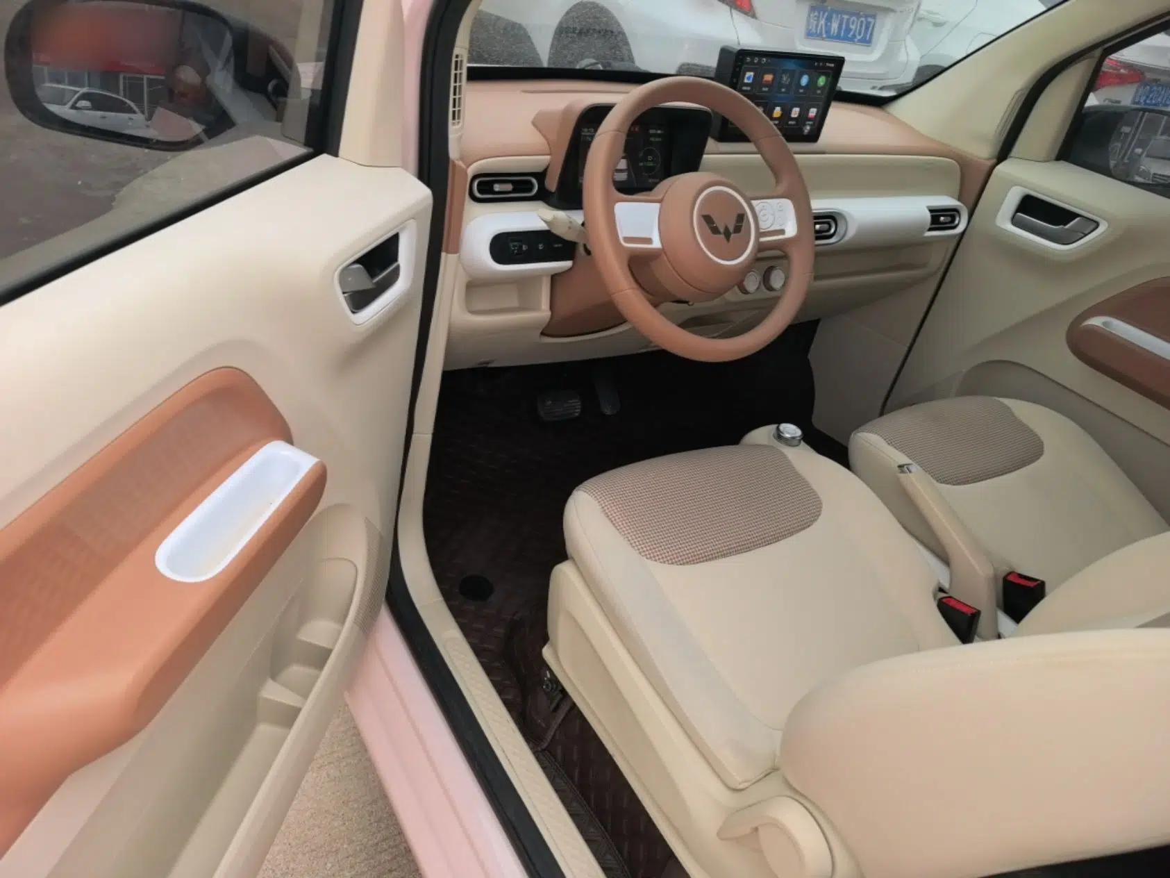 Wuling Hongguang MINIEV 2024 3rd Generation 215km Youth Edition — миниатюра 23