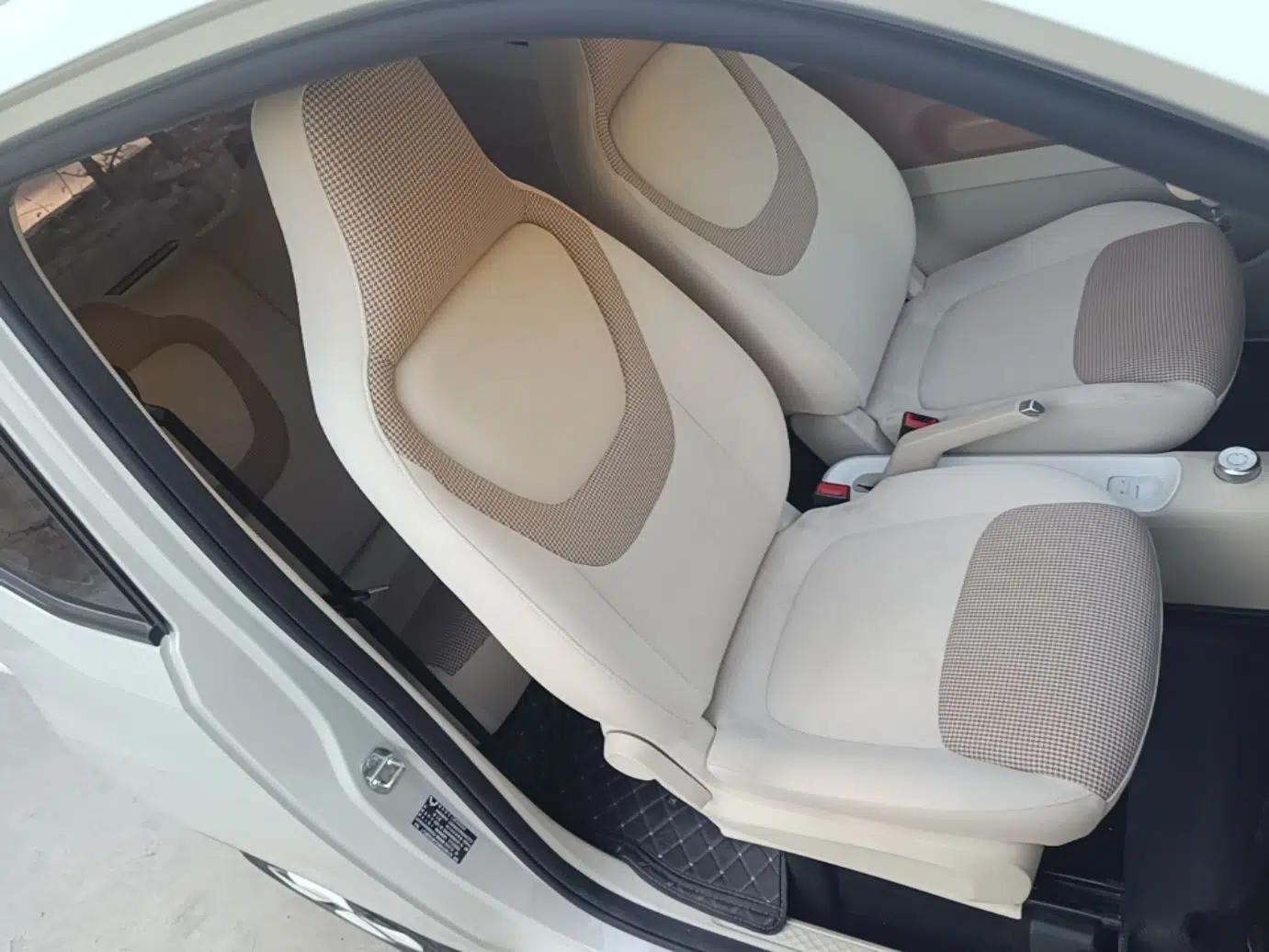 Wuling Hongguang MINIEV 2024 3rd Generation 215km Advanced Version — миниатюра 19