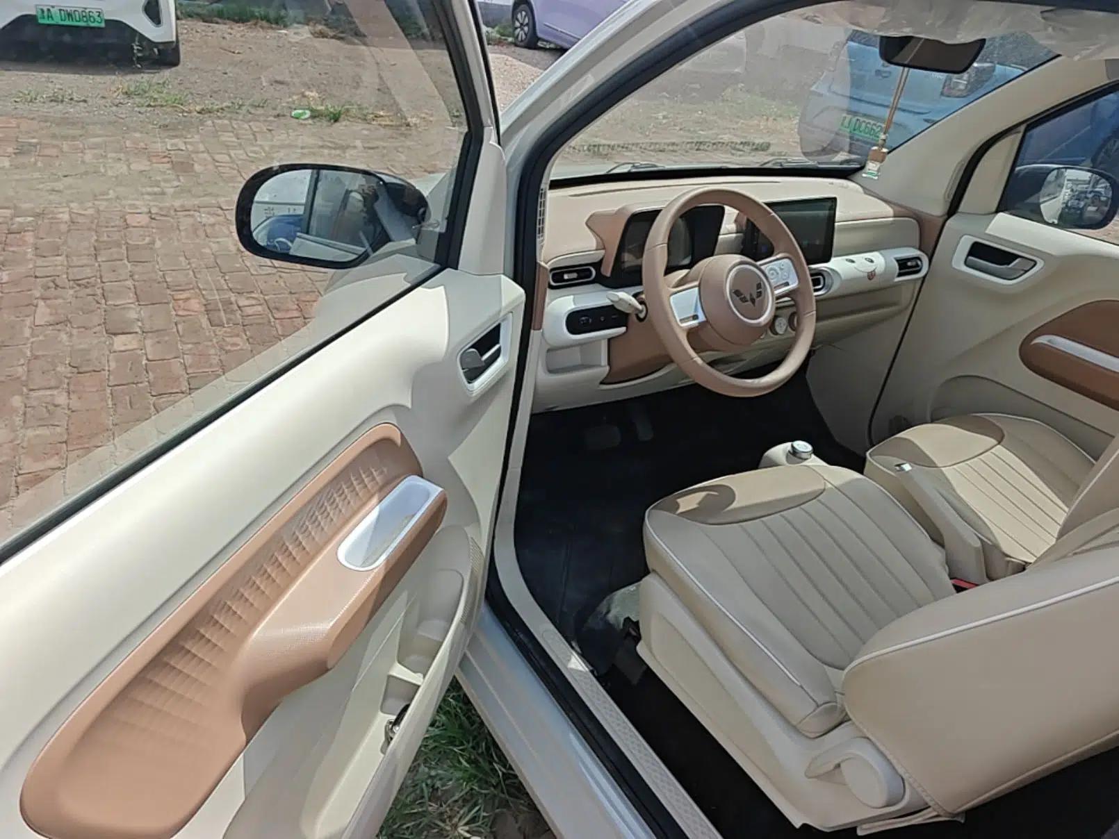 Wuling Hongguang MINIEV 2024 3rd Generation 215km Youth Edition — миниатюра 18