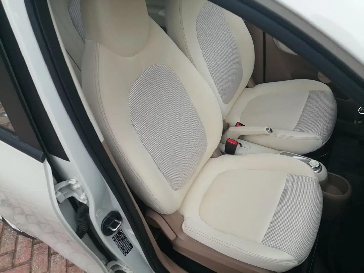 Wuling Hongguang MINIEV 2025 Four-Door Version Advanced Edition — миниатюра 19