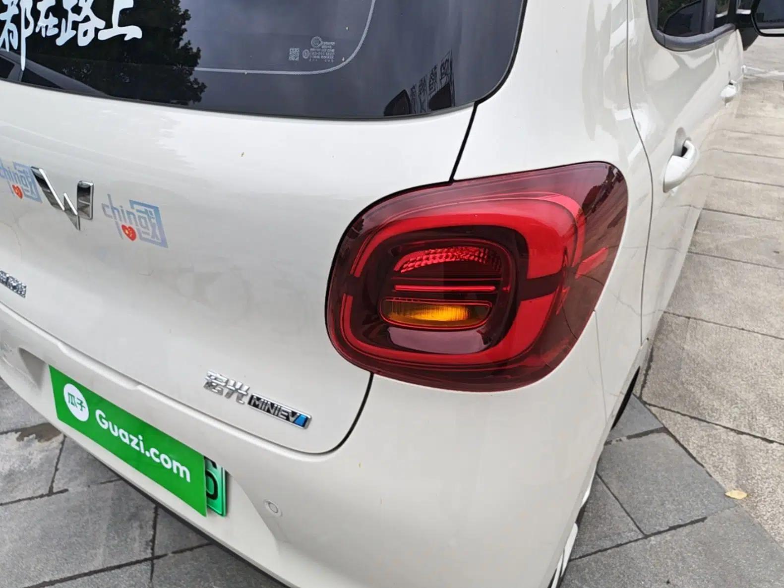 Wuling Hongguang MINIEV 2025 Four-Door Version Advanced Edition — миниатюра 9