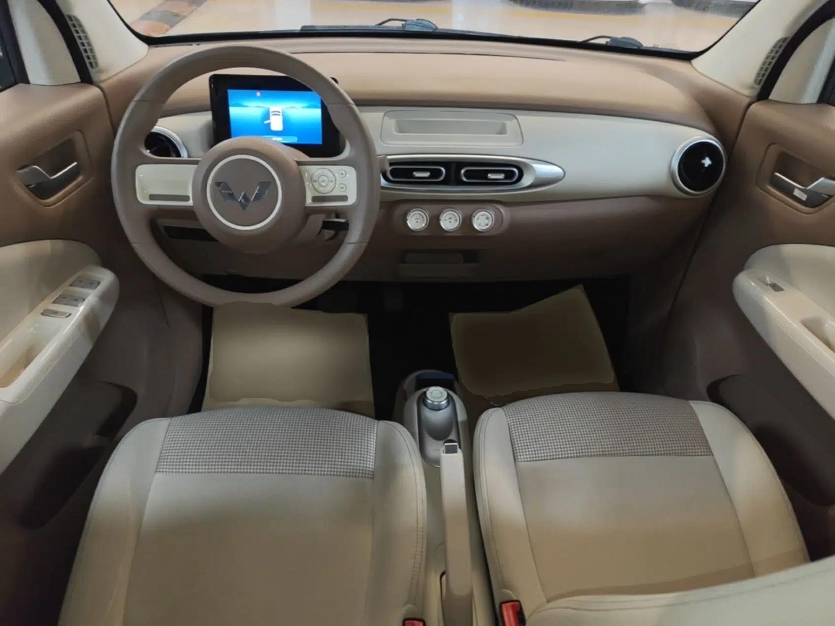 Wuling Hongguang MINIEV 2025 Four-Door Version Advanced Edition — миниатюра 12