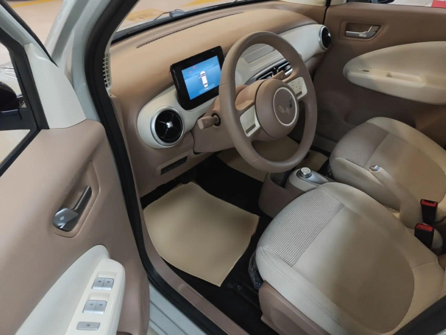Wuling Hongguang MINIEV 2025 Four-Door Version Advanced Edition — миниатюра 18