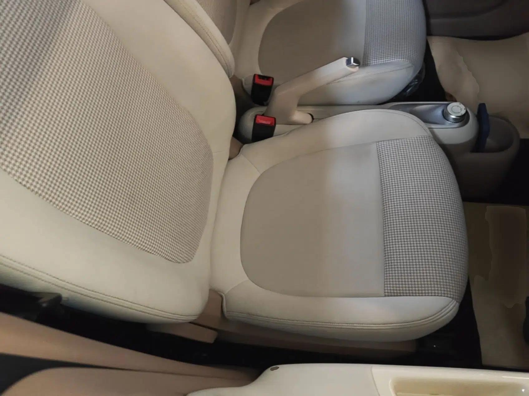 Wuling Hongguang MINIEV 2025 Four-Door Version Advanced Edition — миниатюра 19