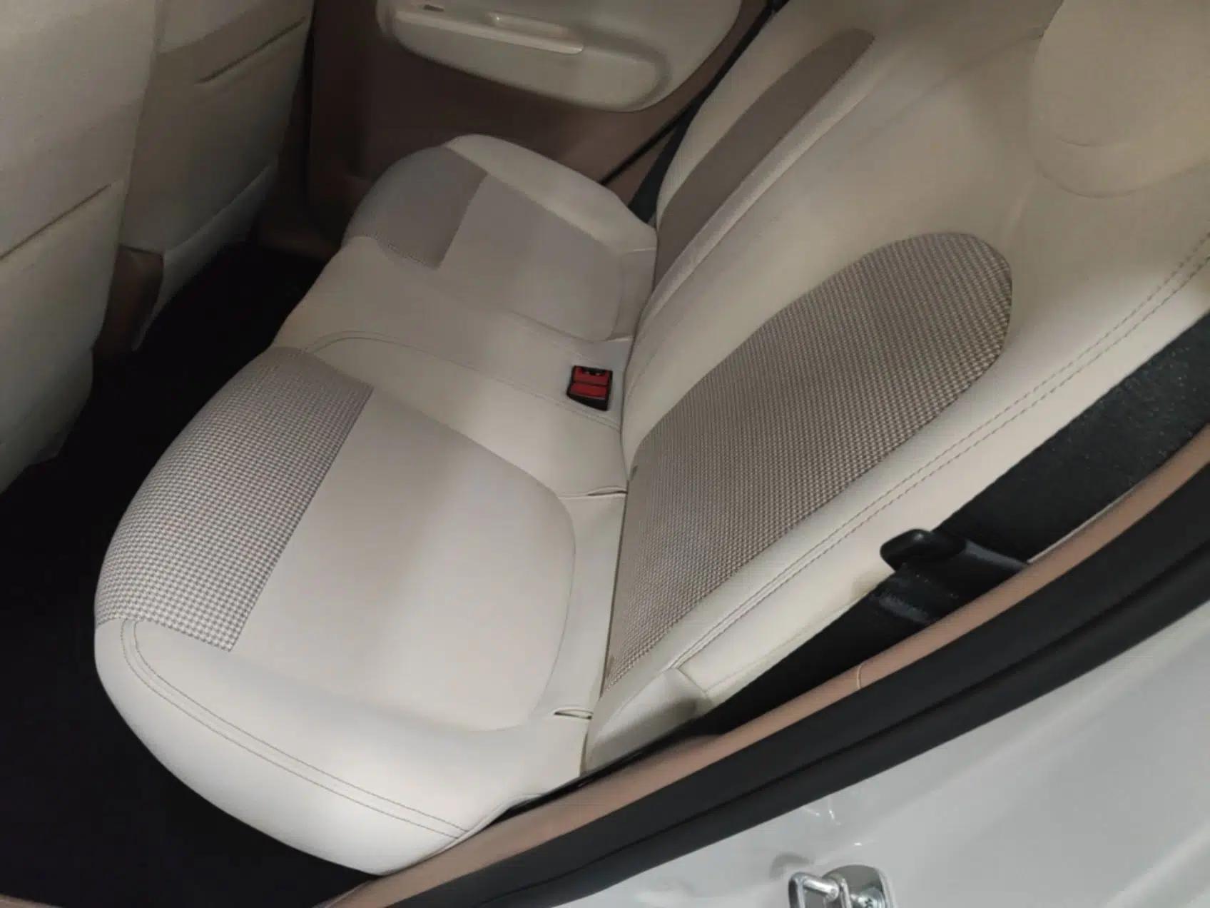 Wuling Hongguang MINIEV 2025 Four-Door Version Advanced Edition — миниатюра 20