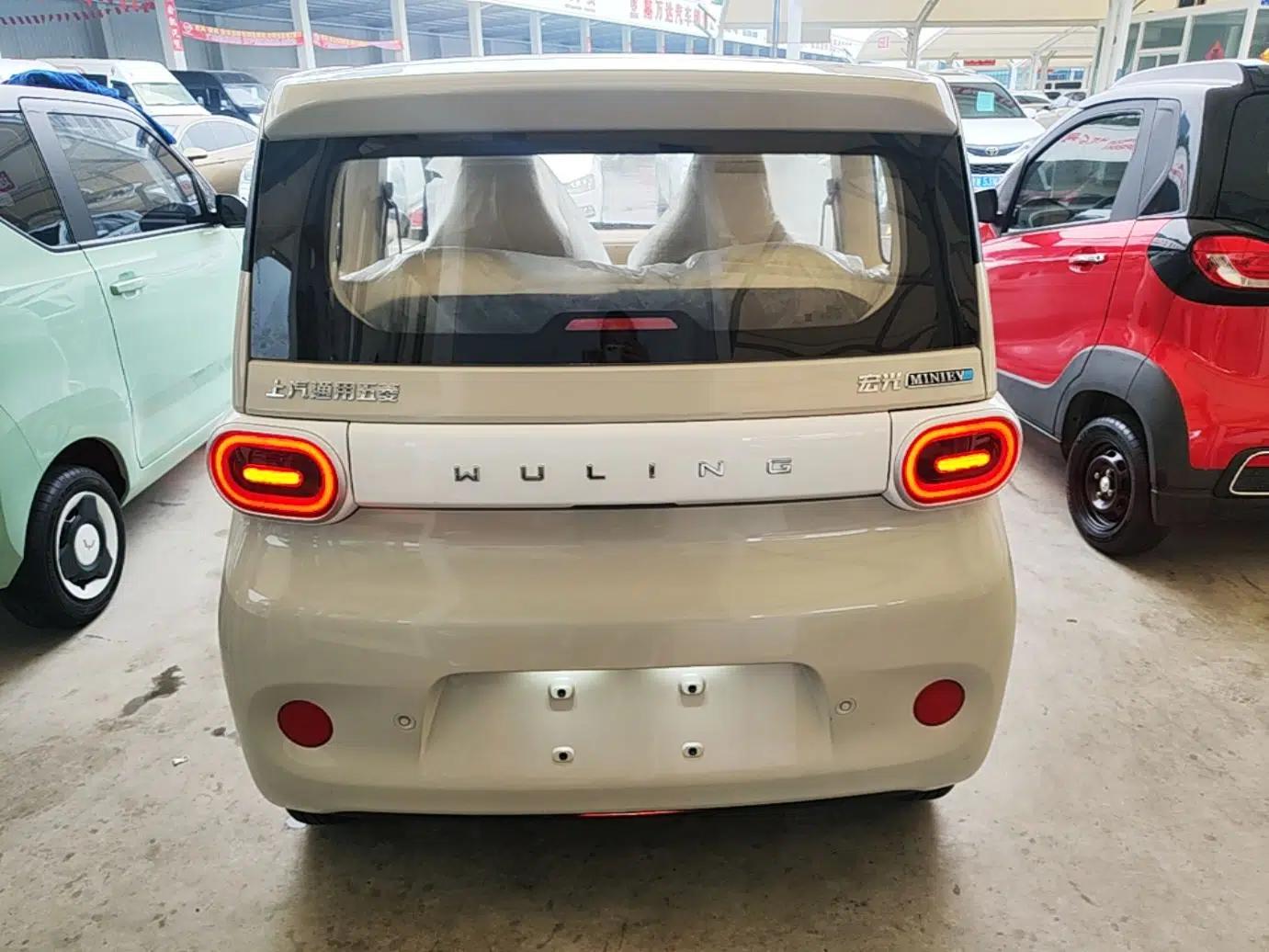 Wuling Hongguang MINIEV 2024 3rd Generation 215km Youth Edition — миниатюра 5