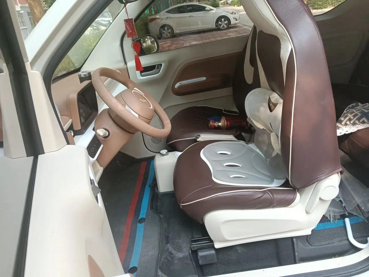 Wuling Hongguang MINIEV 2024 3rd Generation 215km Youth Edition — миниатюра 12