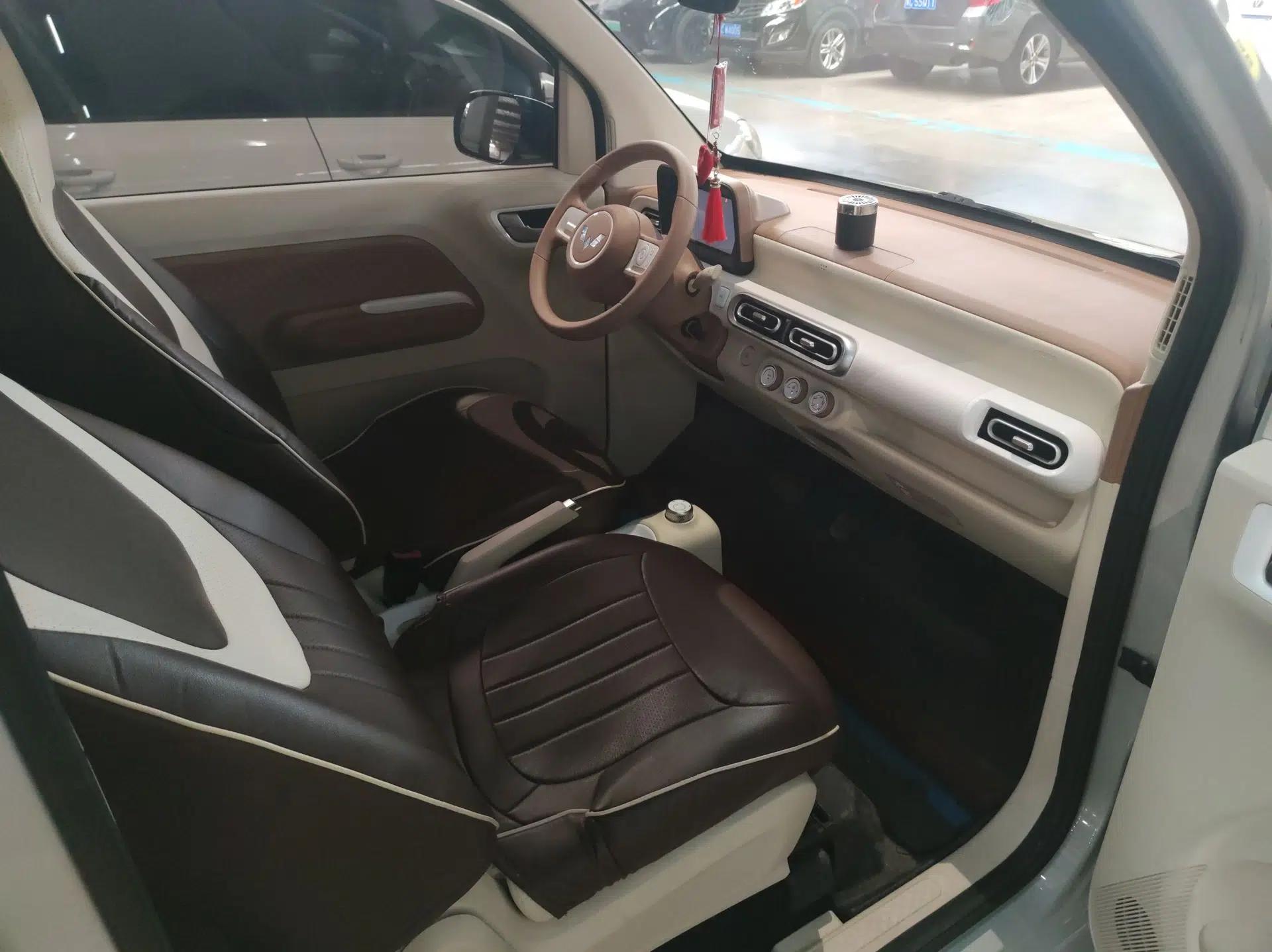Wuling Hongguang MINIEV 2024 3rd Generation 215km Youth Edition — миниатюра 16