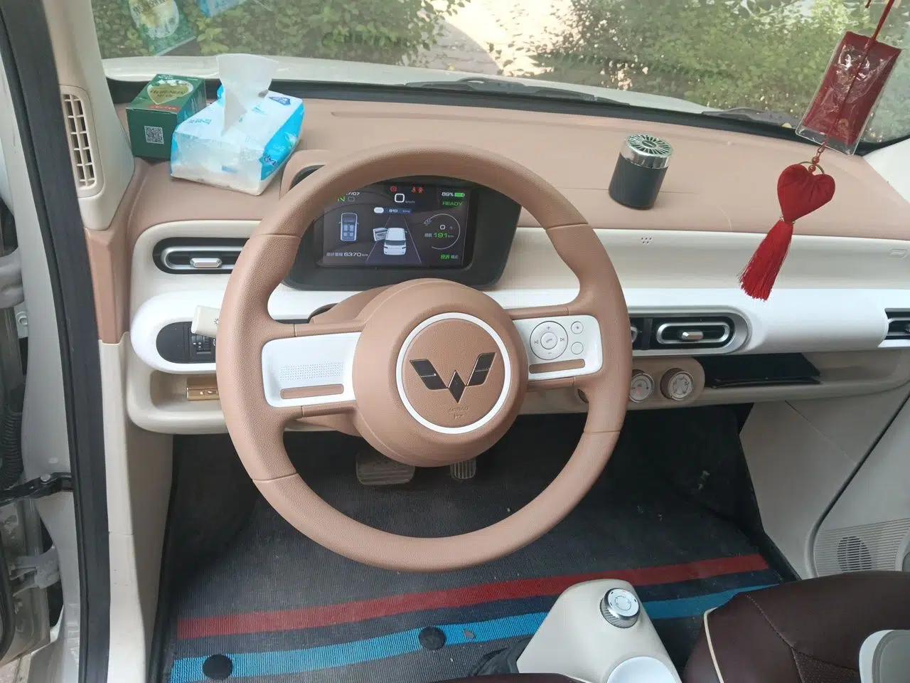 Wuling Hongguang MINIEV 2024 3rd Generation 215km Youth Edition — миниатюра 7