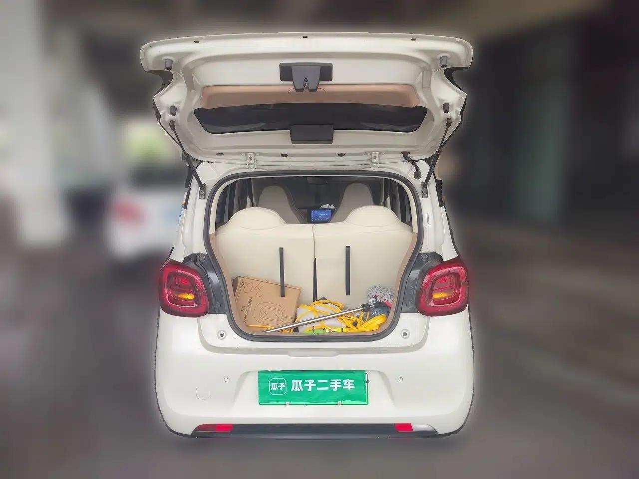 Wuling Hongguang MINIEV 2025 Four-Door Version Zhenxiang+ Edition — миниатюра 16